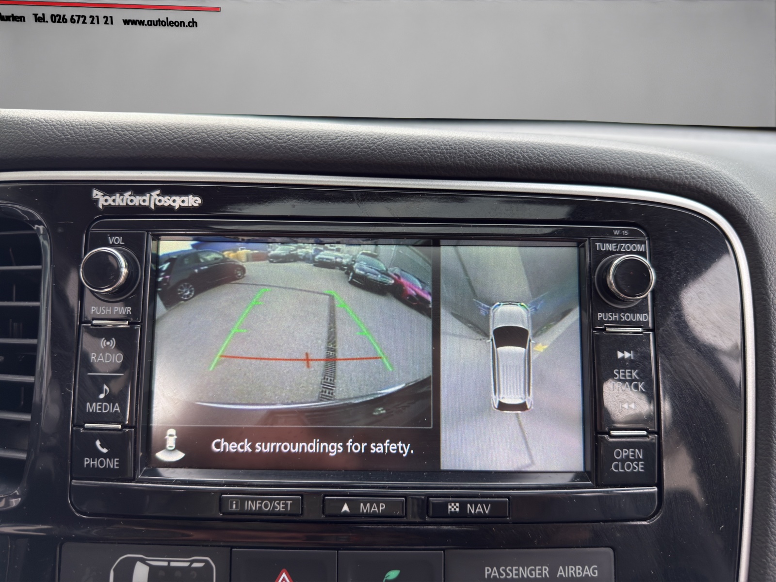 MITSUBISHI Outlander 2.0 PHEV Diamond 4WD Automatic-image-19