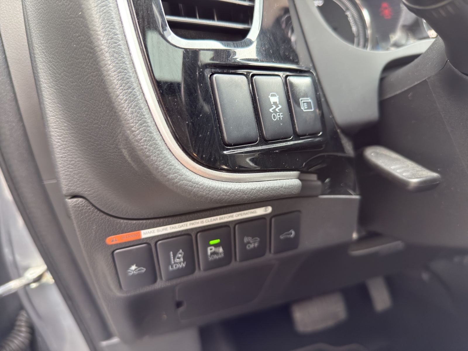 MITSUBISHI Outlander 2.0 PHEV Diamond 4WD Automatic-image-20