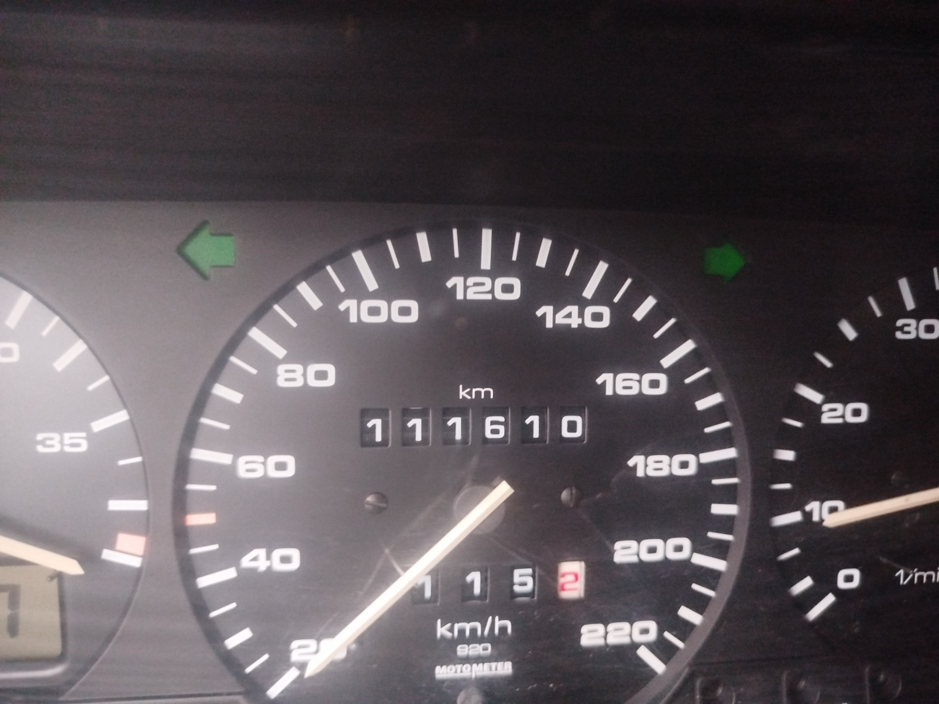 VW Passat 1800 CL-image-11