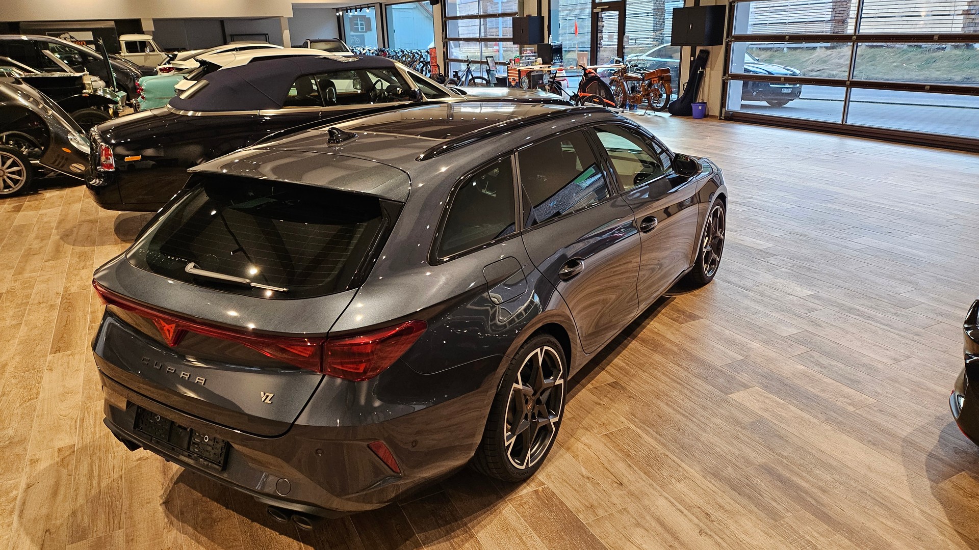 CUPRA LEON ST 2.0 TSI VZ DSG 4Drive-image-9