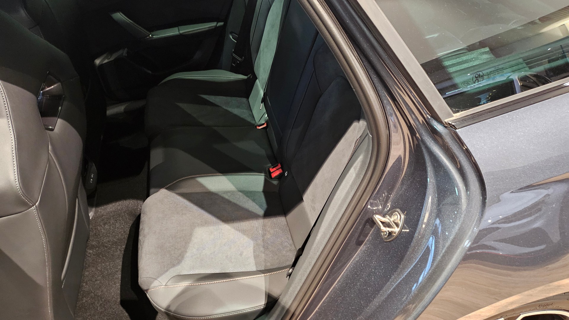 CUPRA LEON ST 2.0 TSI VZ DSG 4Drive-image-23