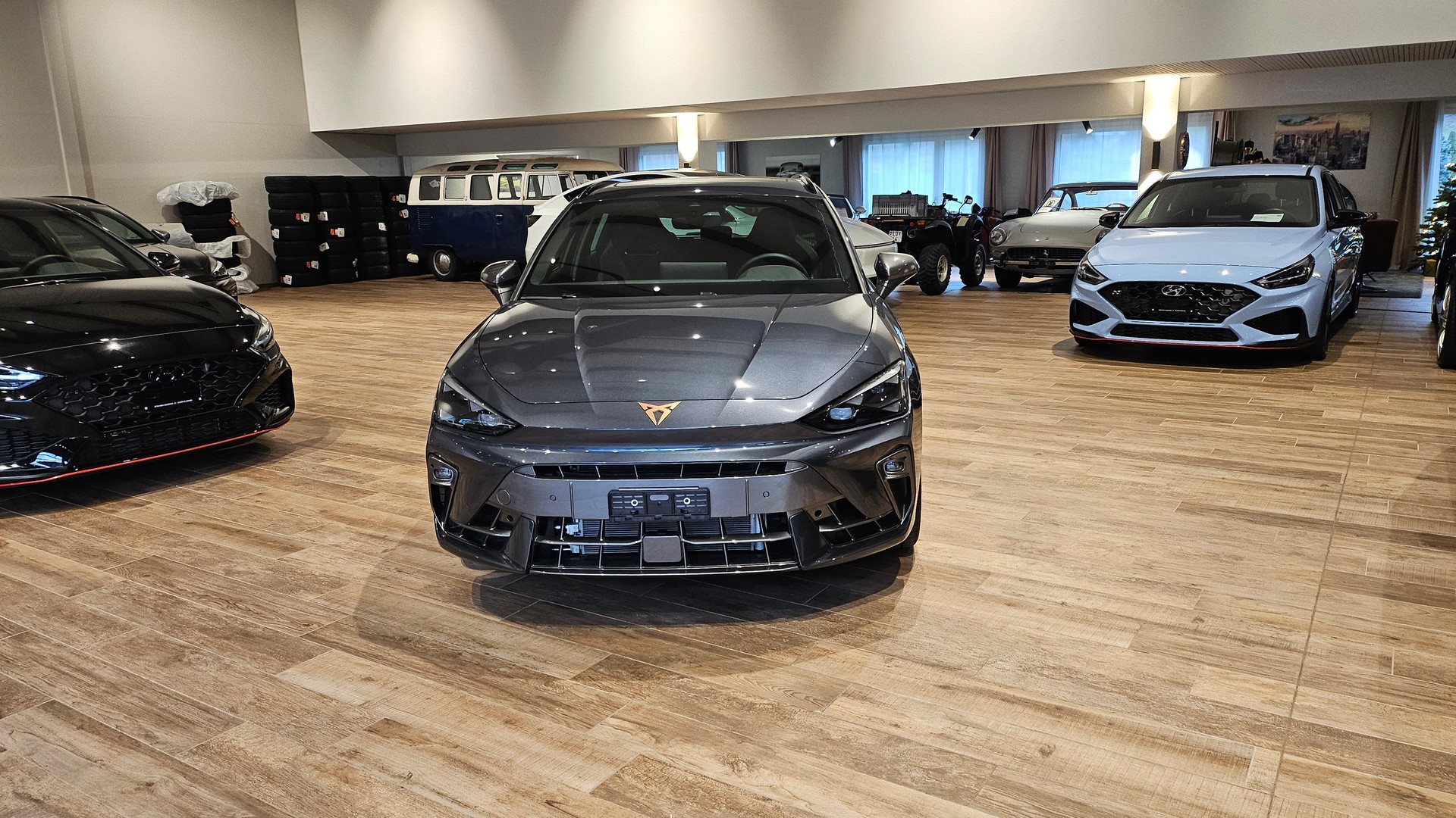 CUPRA LEON ST 2.0 TSI VZ DSG 4Drive-showroom-element-2