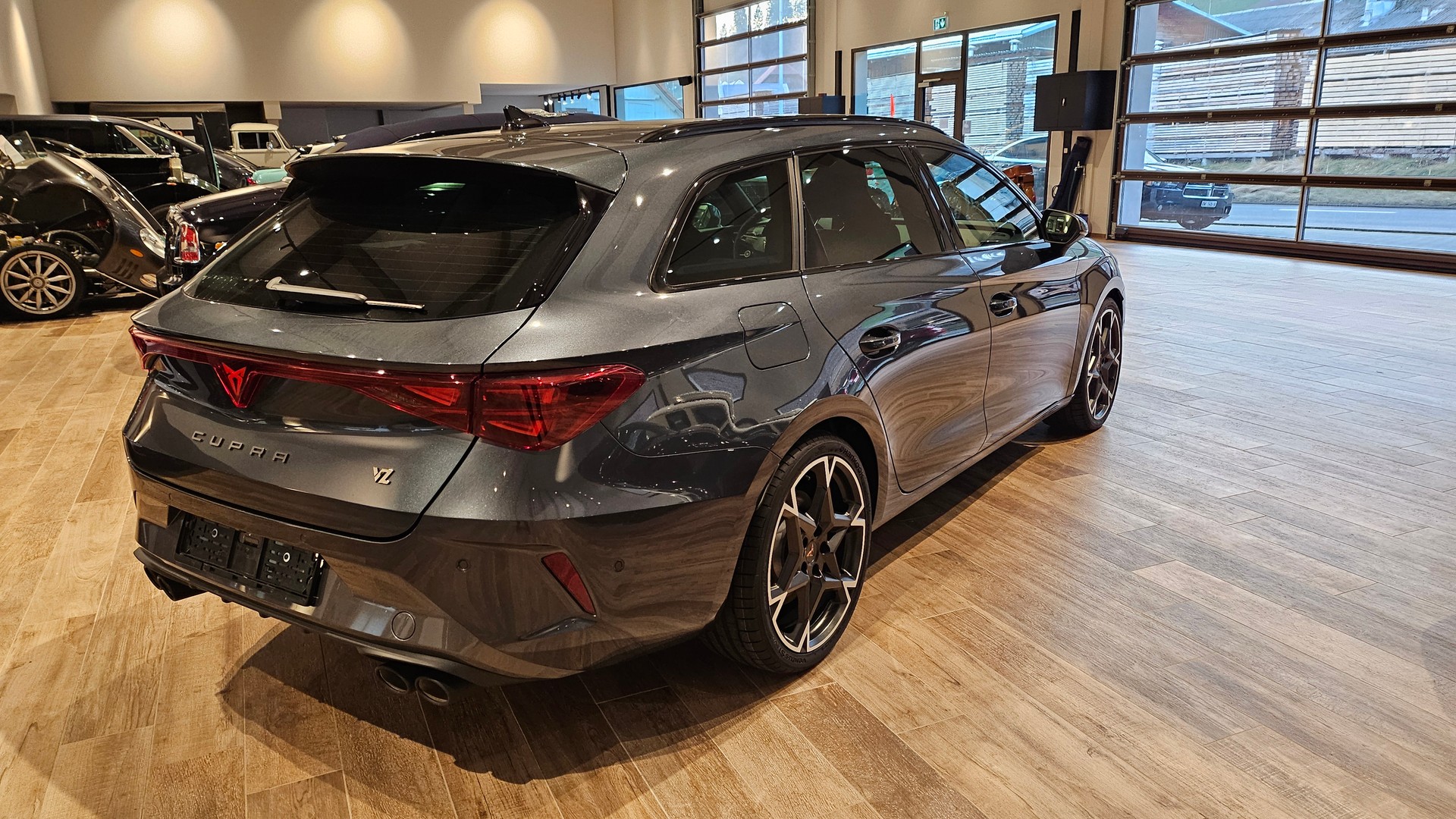 CUPRA LEON ST 2.0 TSI VZ DSG 4Drive-image-8