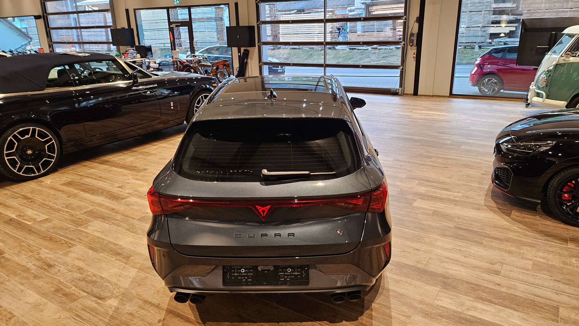 CUPRA LEON ST 2.0 TSI VZ DSG 4Drive-image-11