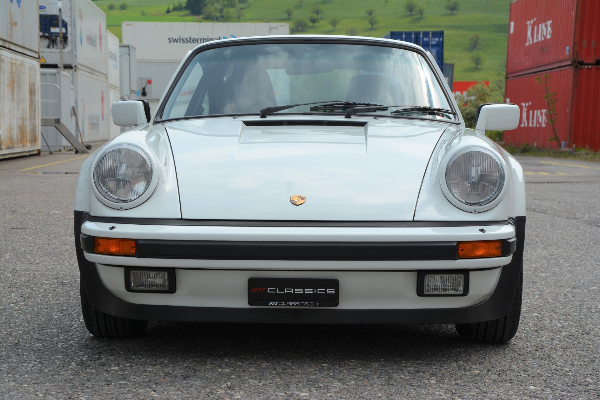 PORSCHE 911 3.3 Turbo-image-6