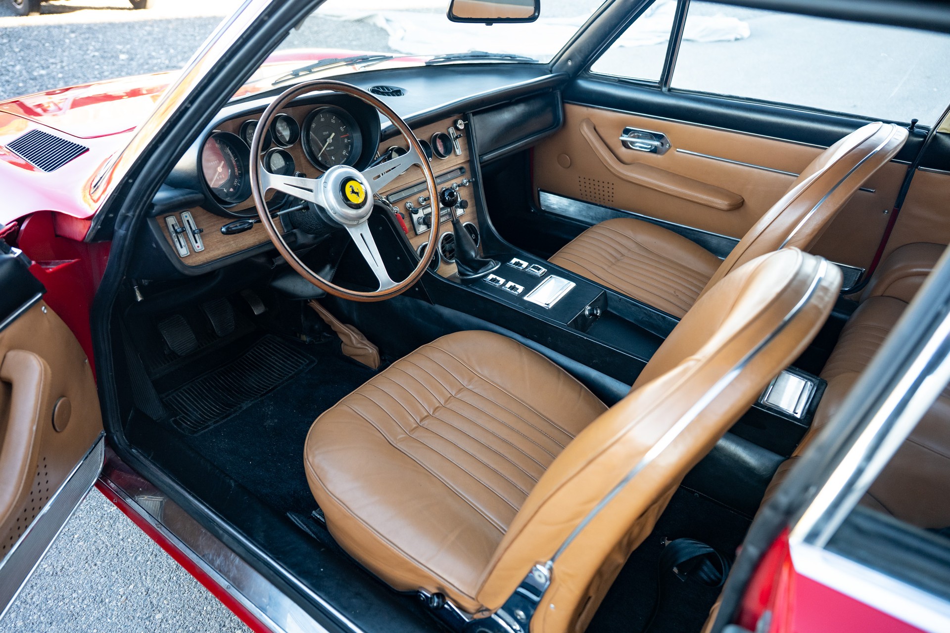 FERRARI 365 GT 2+2 Queen Mary-image-6