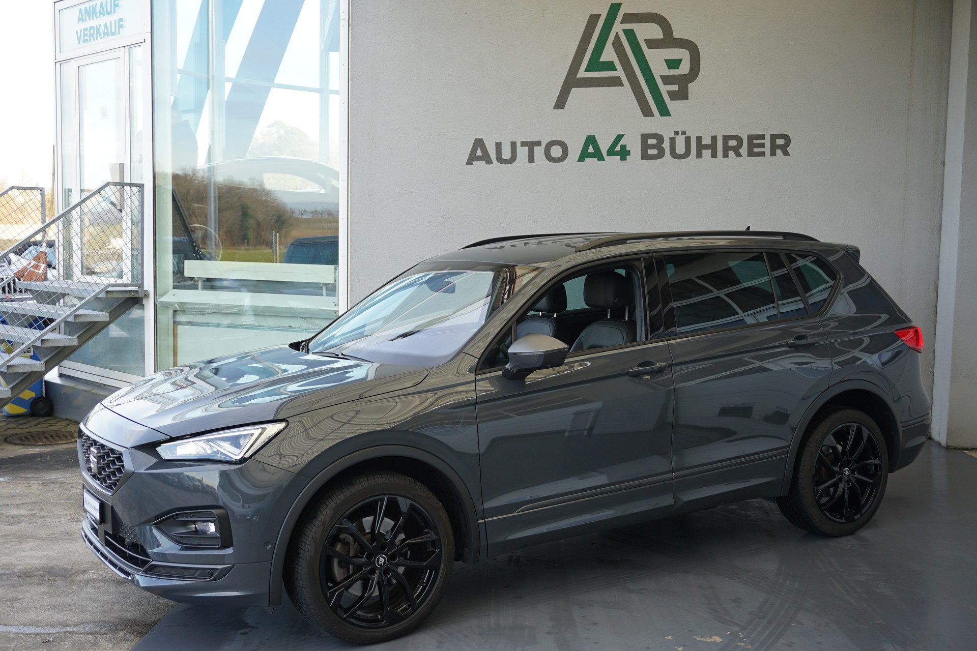 SEAT Tarraco 2.0TDI FR 4Drive 200PS CH-Auto-showroom-element-3