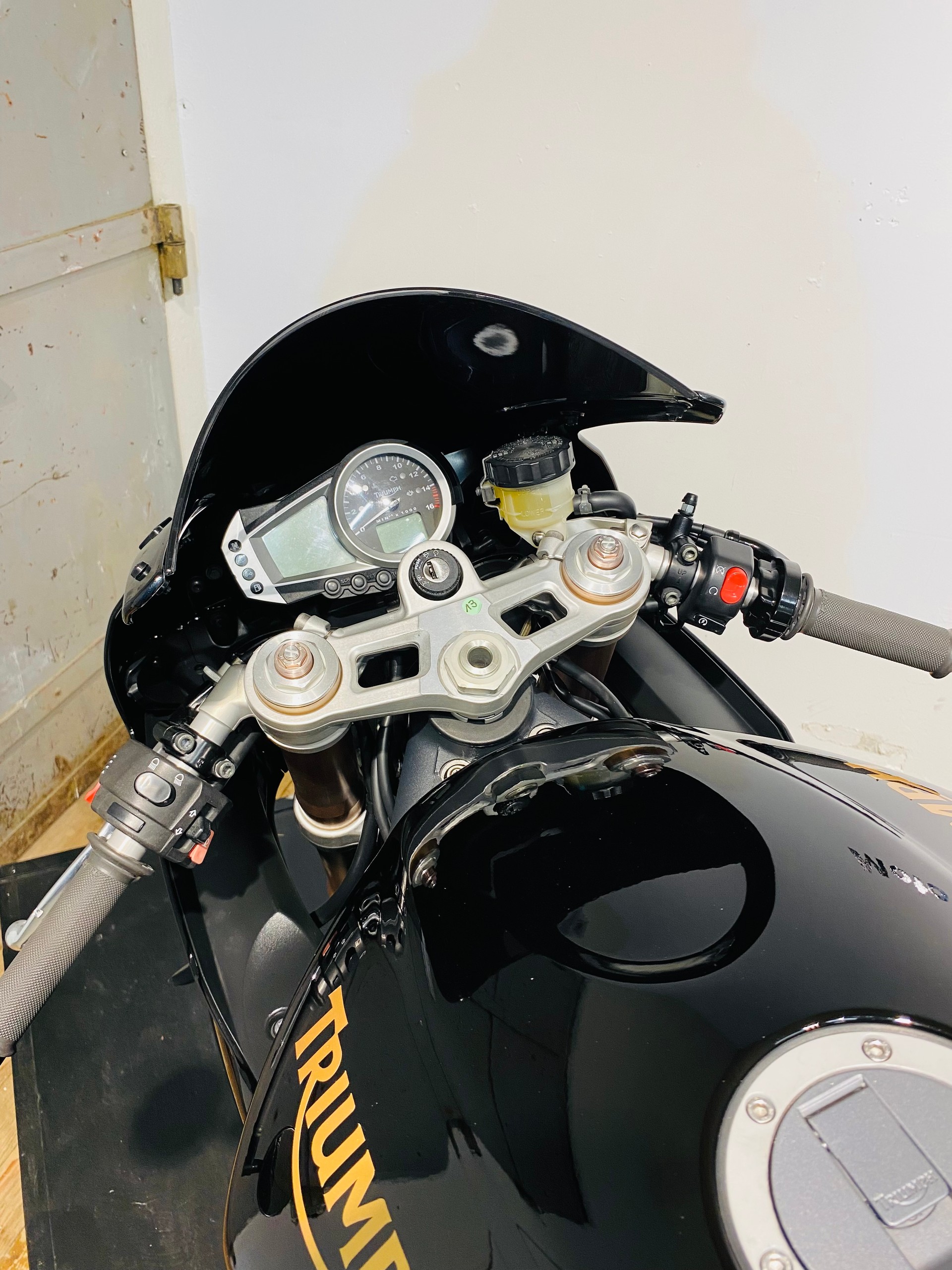 TRIUMPH Daytona 675 (25kW)-image-10