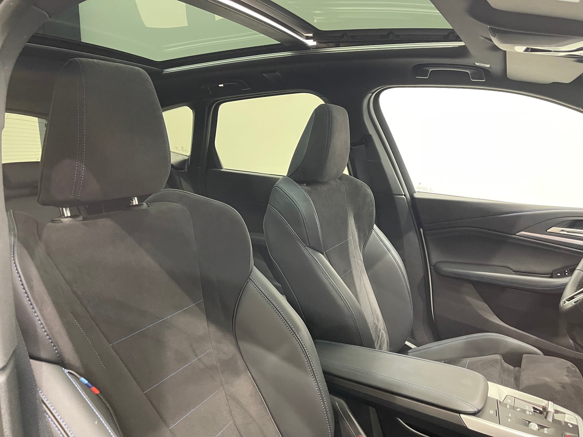 BMW 220i Active Tourer M Sport DKG *AHK*-image-16