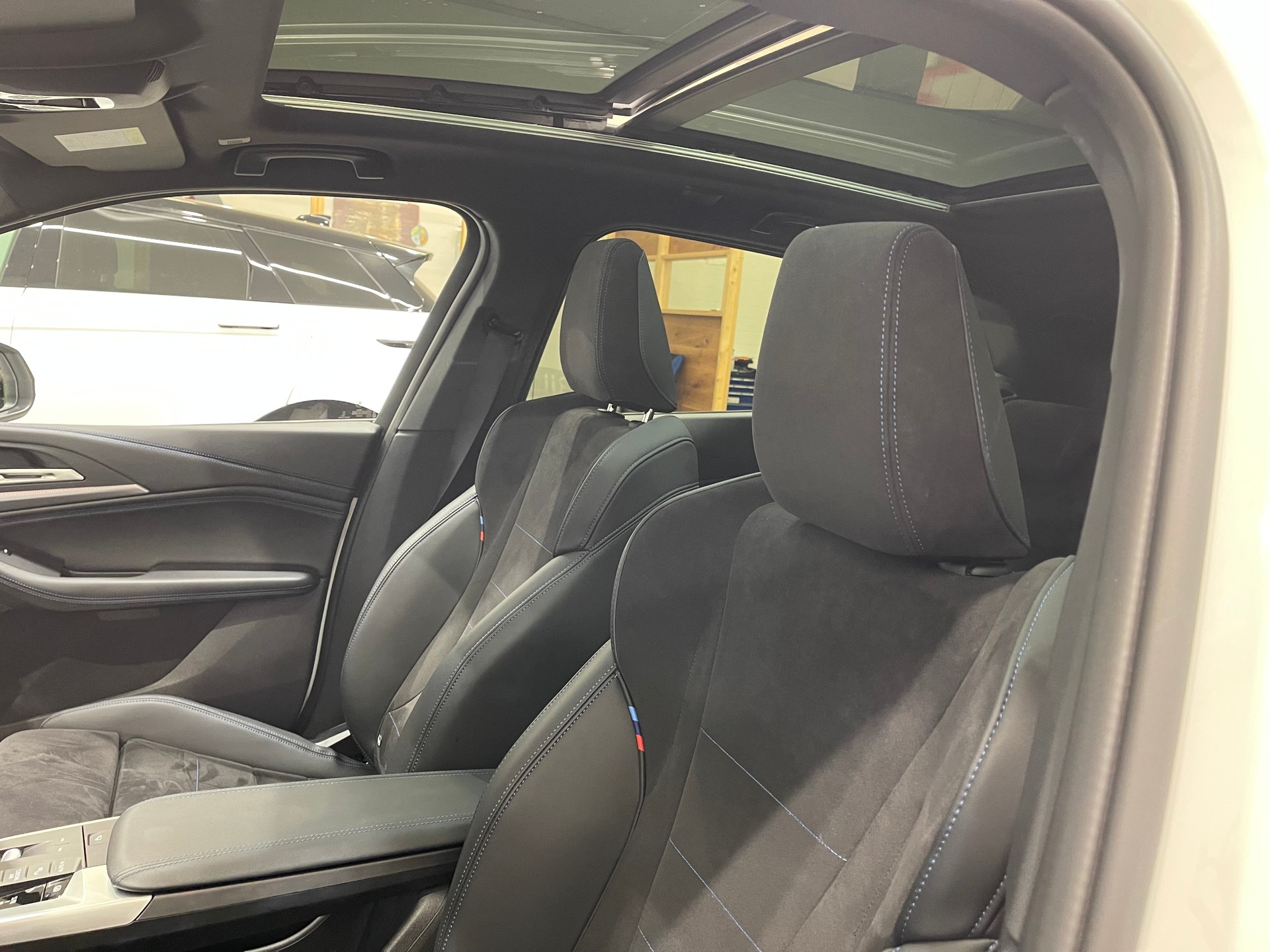 BMW 220i Active Tourer M Sport DKG *AHK*-image-9
