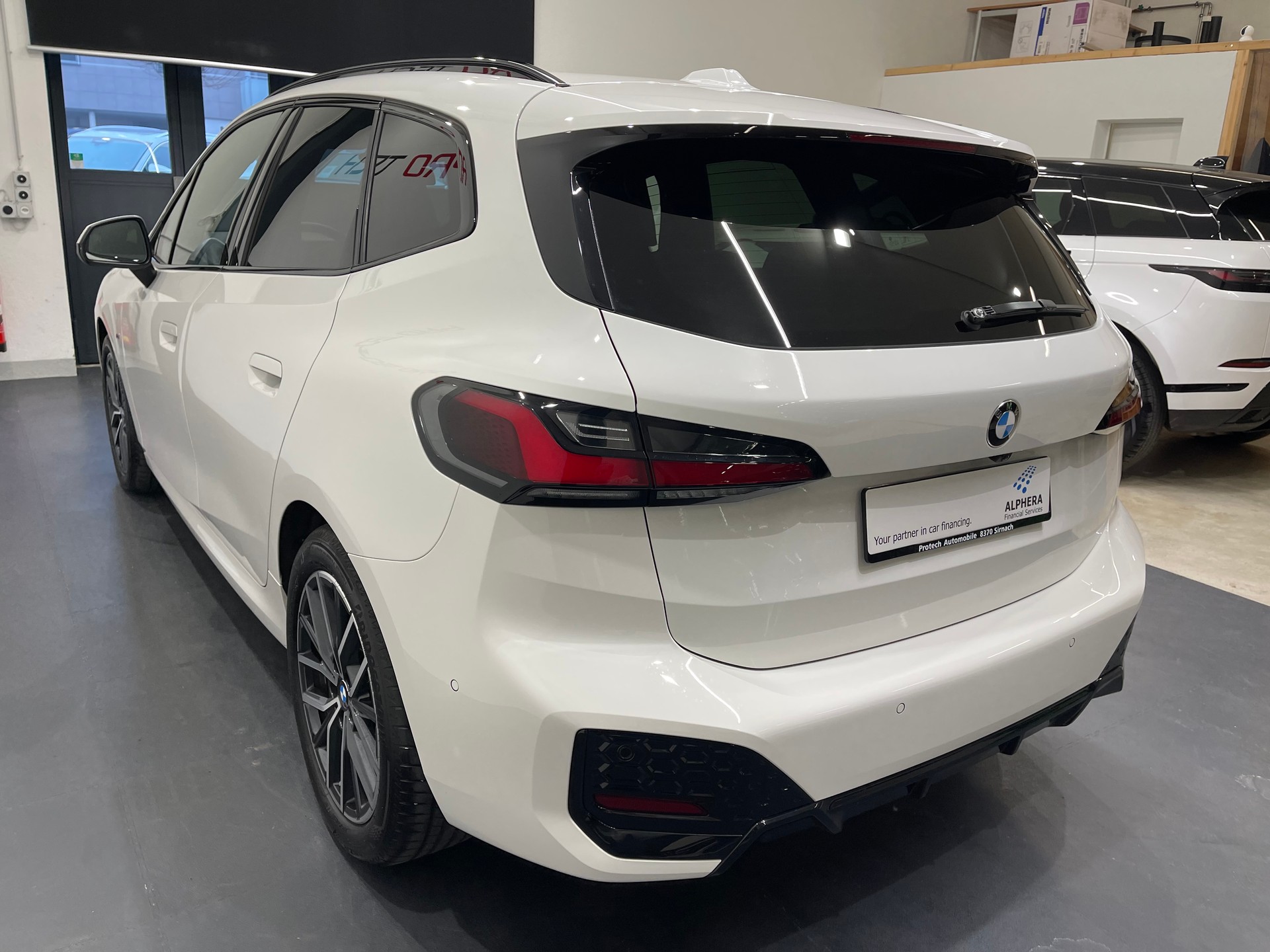 BMW 220i Active Tourer M Sport DKG *AHK*-image-7