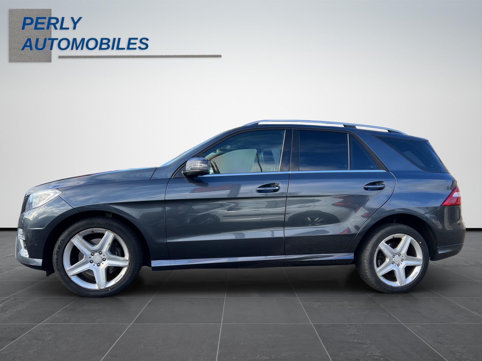 MERCEDES-BENZ ML 250 CDI BlueTec-showroom-element-2