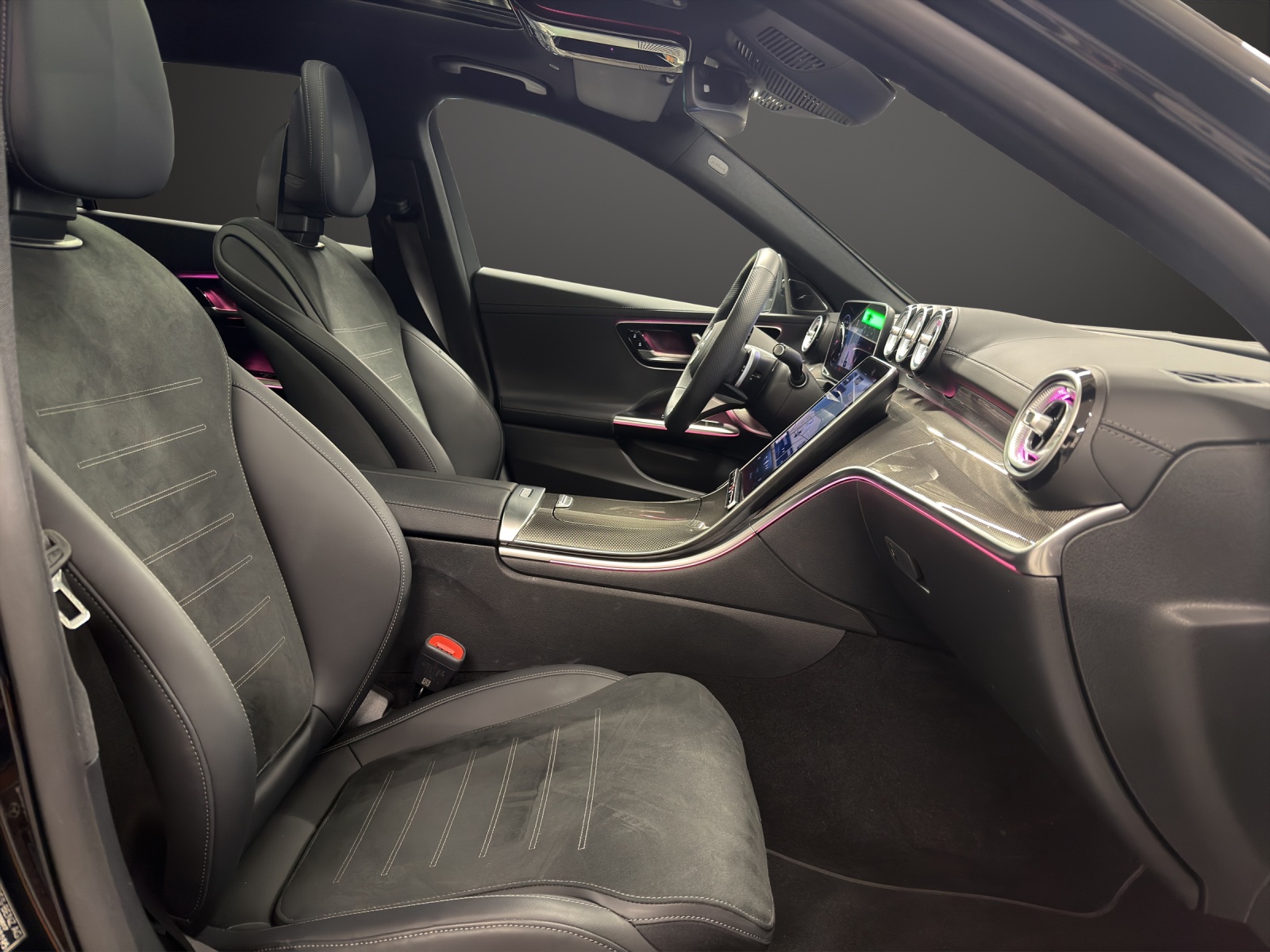 MERCEDES-BENZ C 220 d T 4 Matic-image-12