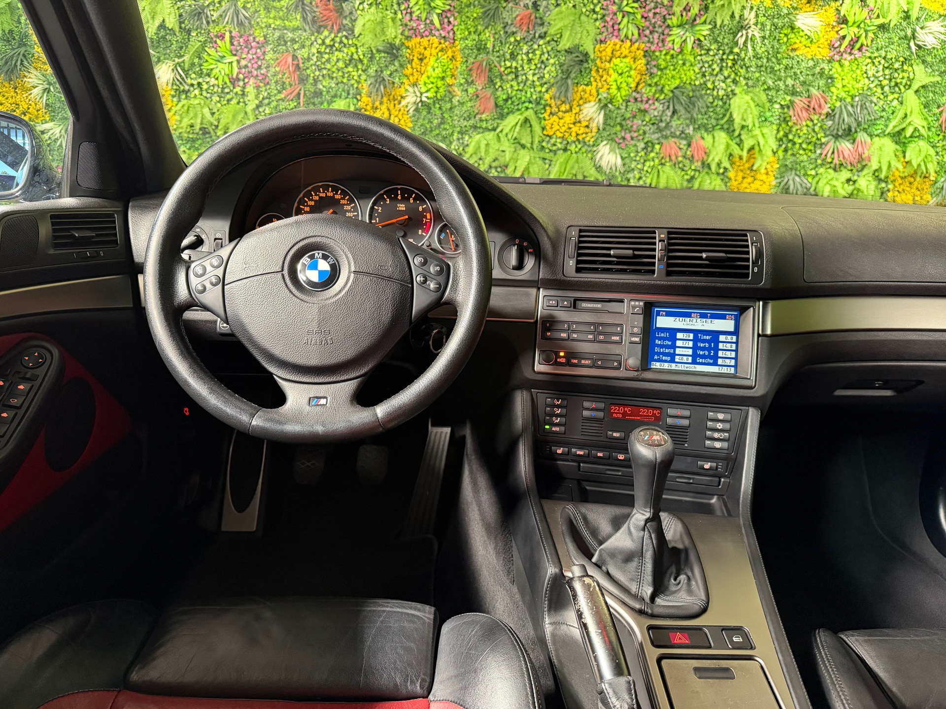 BMW M5-image-14
