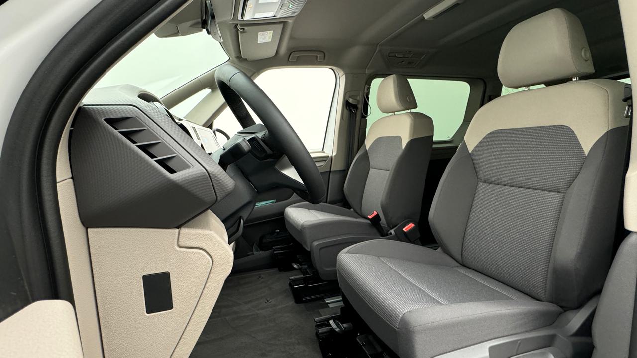 VW Multivan 2.0 TDI Life DSG-image-4