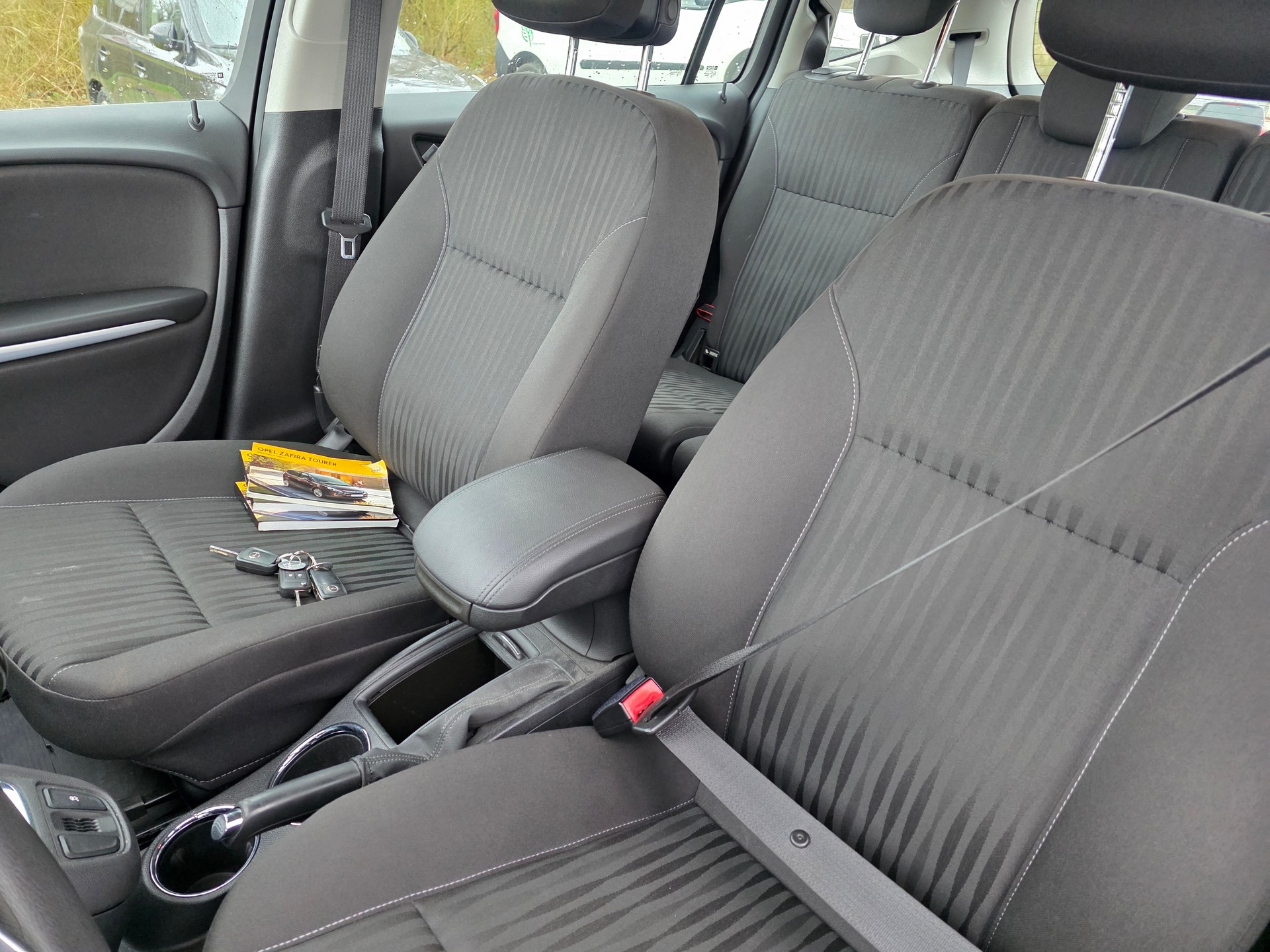 OPEL Zafira Tourer 1.6i 16V CNG Turbo Enjoy-image-11