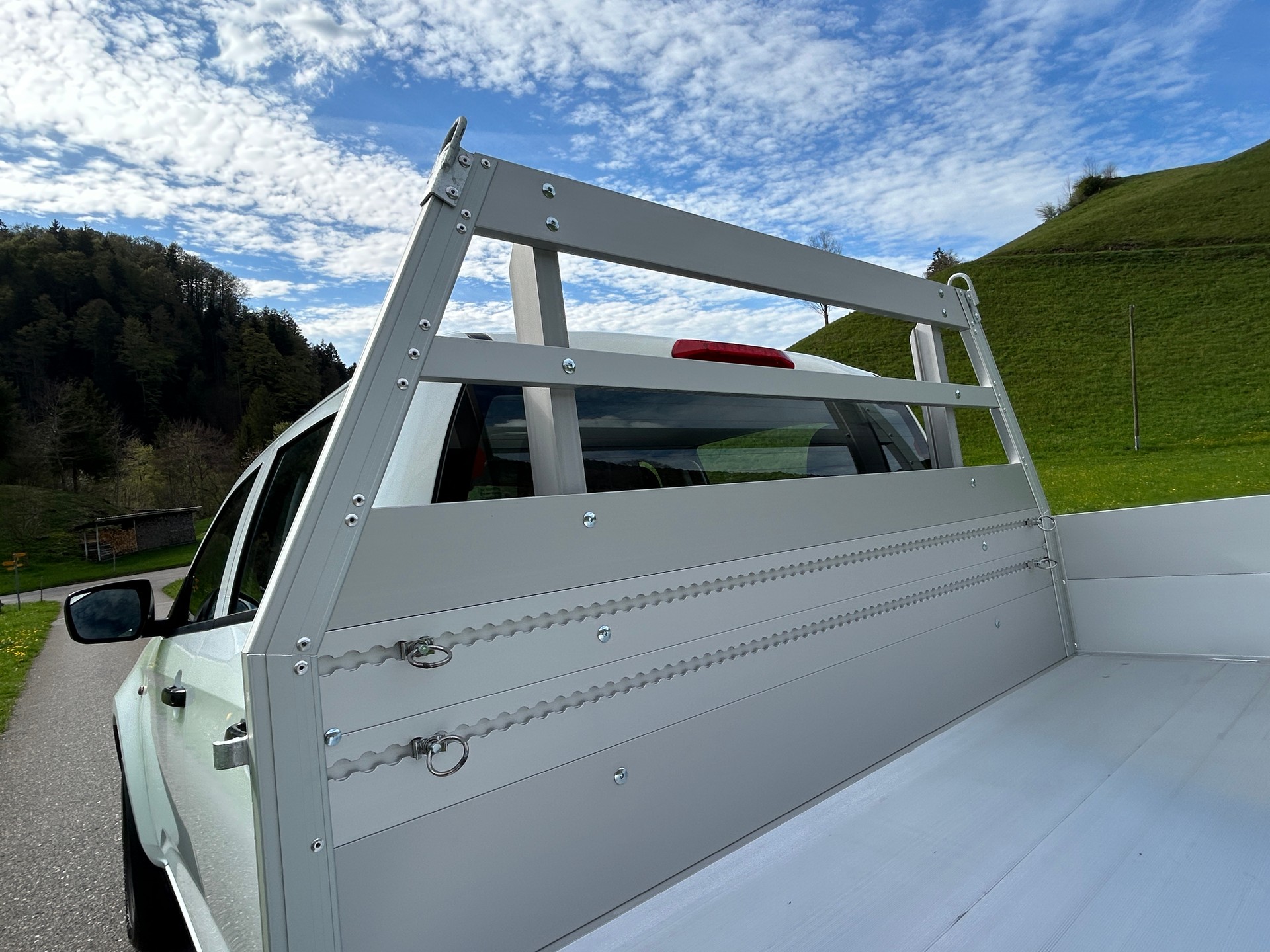 ISUZU D-MAX 1.9 CrewCab N60B 4x4-image-3