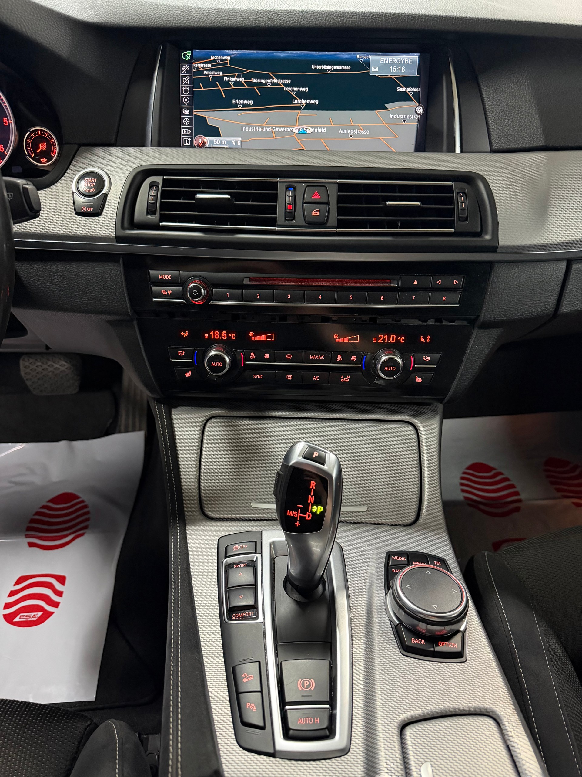 BMW 520d Touring xDrive M-Sportline-image-12