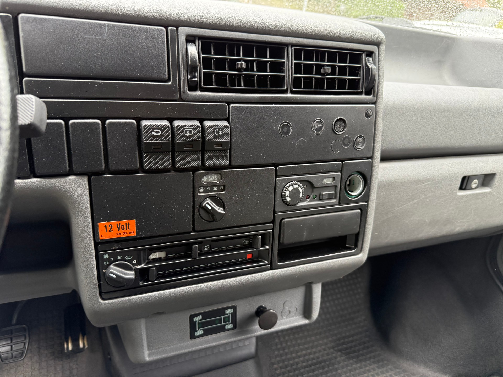 VW T4 Caravelle 2.5 GL syncro-image-13