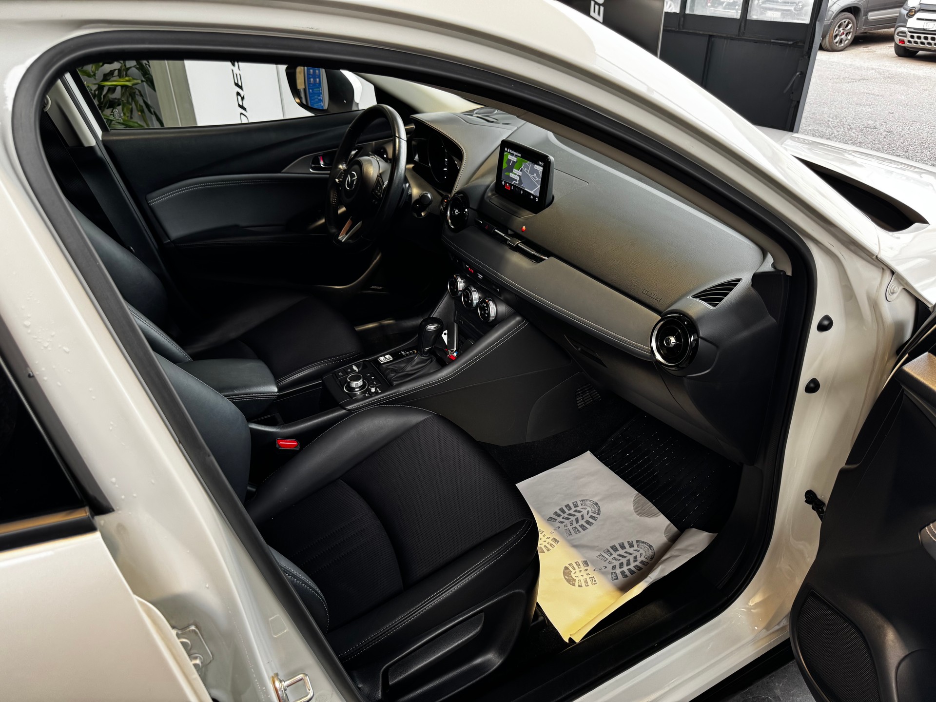 MAZDA CX-3 SKYACTIV-G 150 Revolution AWD Automat-image-8
