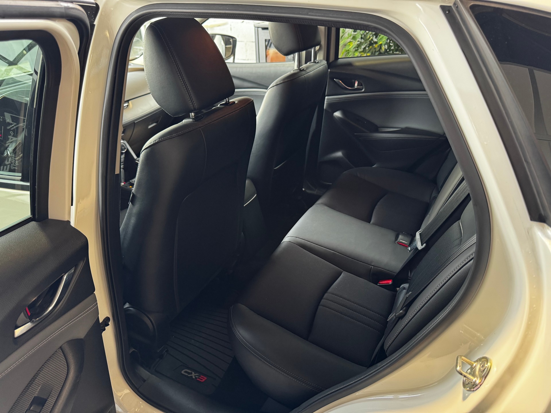MAZDA CX-3 SKYACTIV-G 150 Revolution AWD Automat-image-7