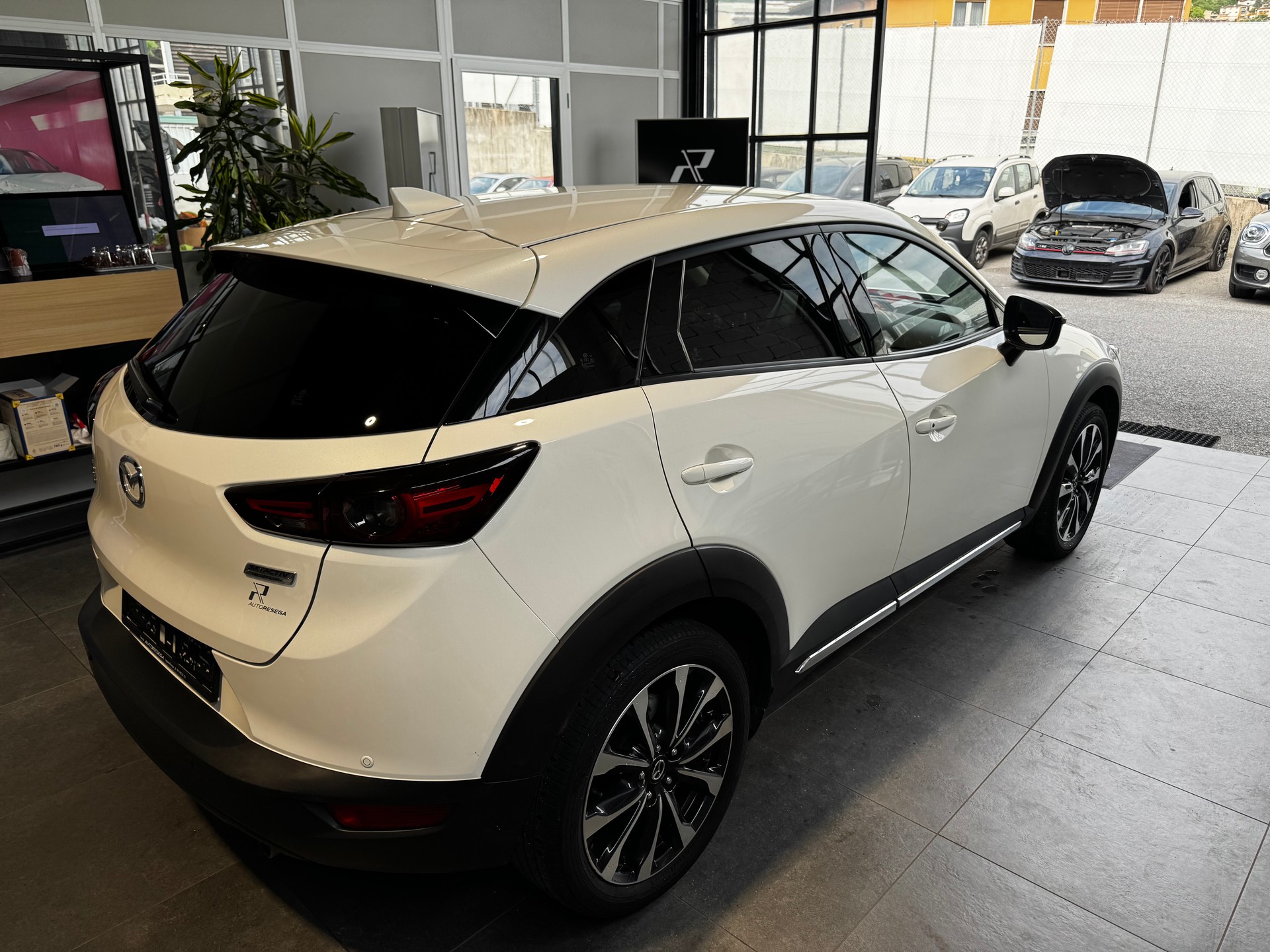 MAZDA CX-3 SKYACTIV-G 150 Revolution AWD Automat-image-3