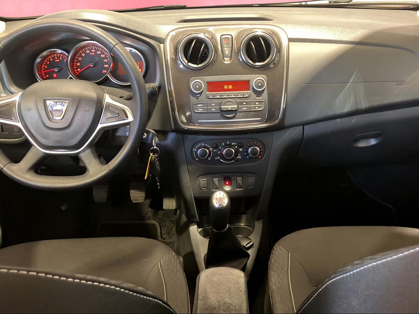 DACIA Sandero 1.0 Comfort E6c-image-12
