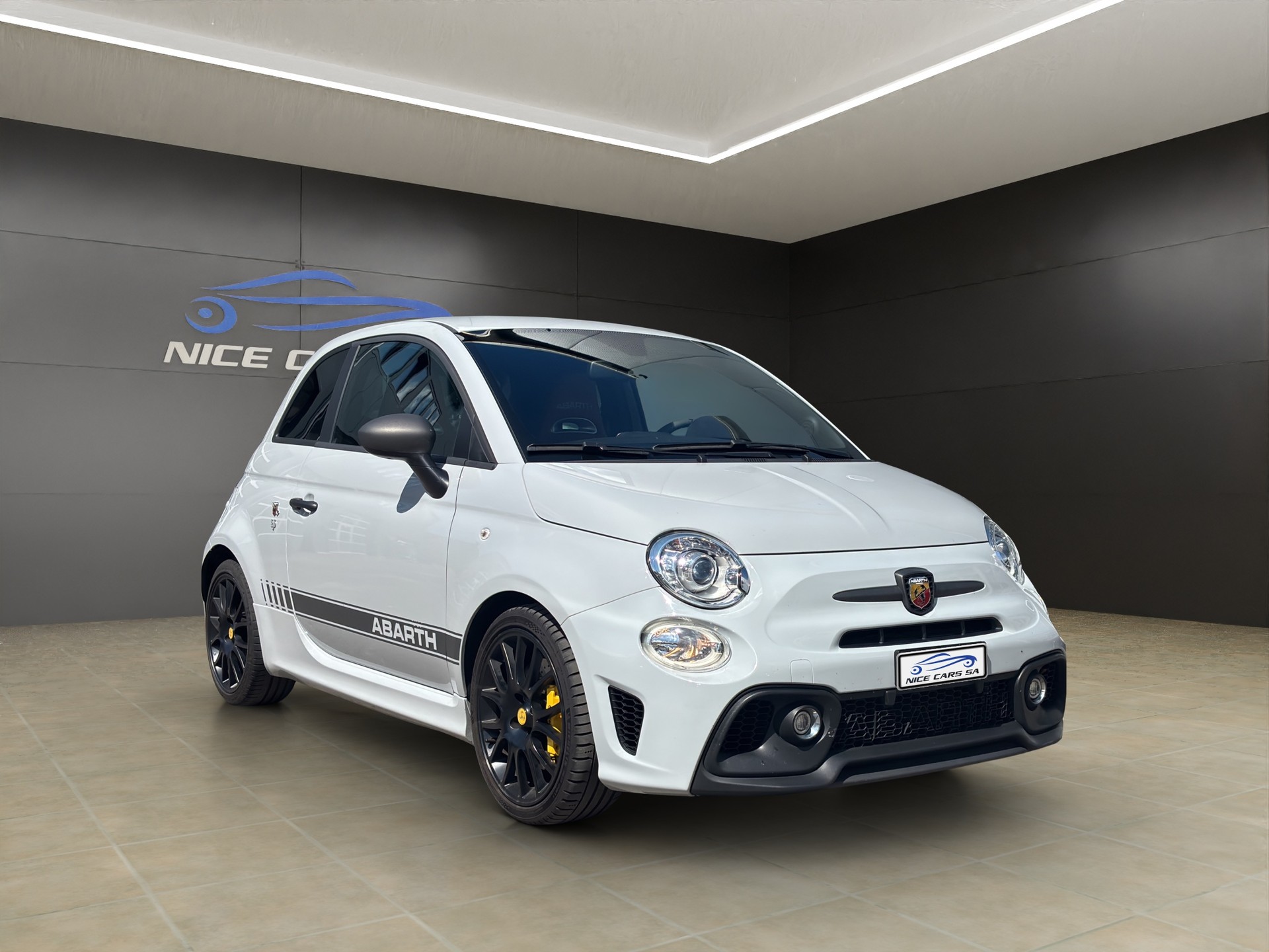 FIAT 595C 1.4 16V Turbo Abarth Competizione-showroom-element-1