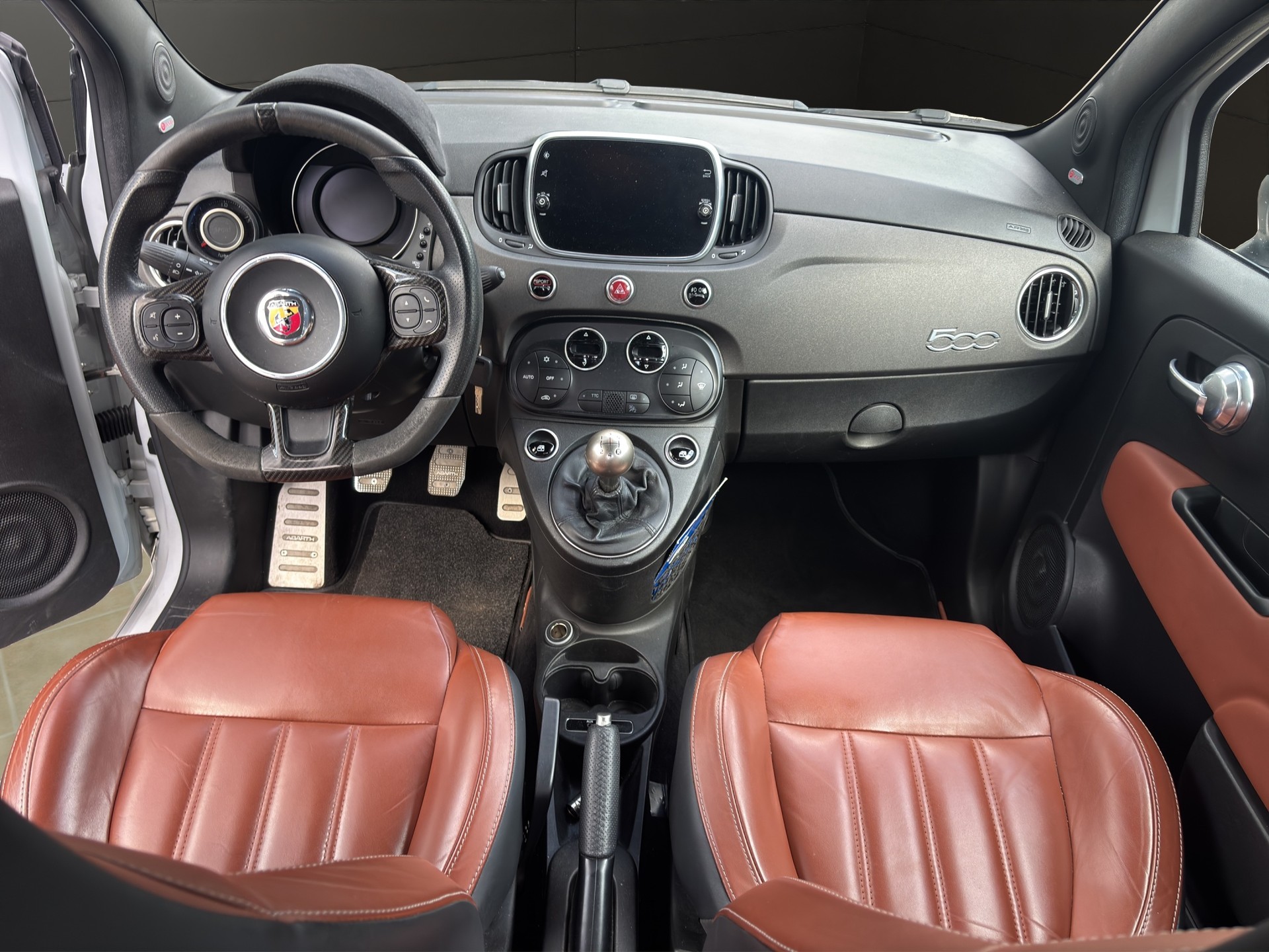 FIAT 595C 1.4 16V Turbo Abarth Competizione-image-18