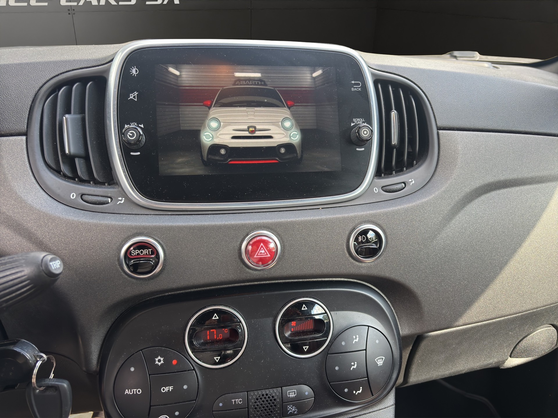 FIAT 595C 1.4 16V Turbo Abarth Competizione-image-15