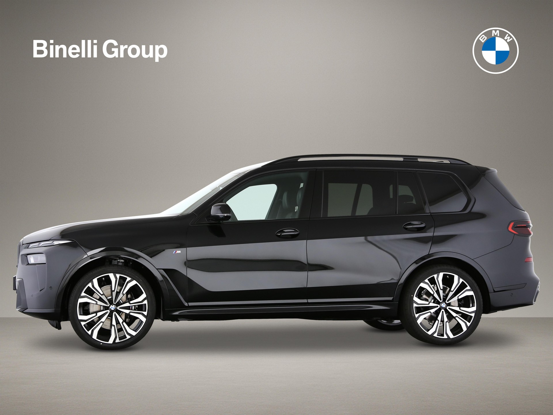 BMW X7 40d xDrive-showroom-element-1