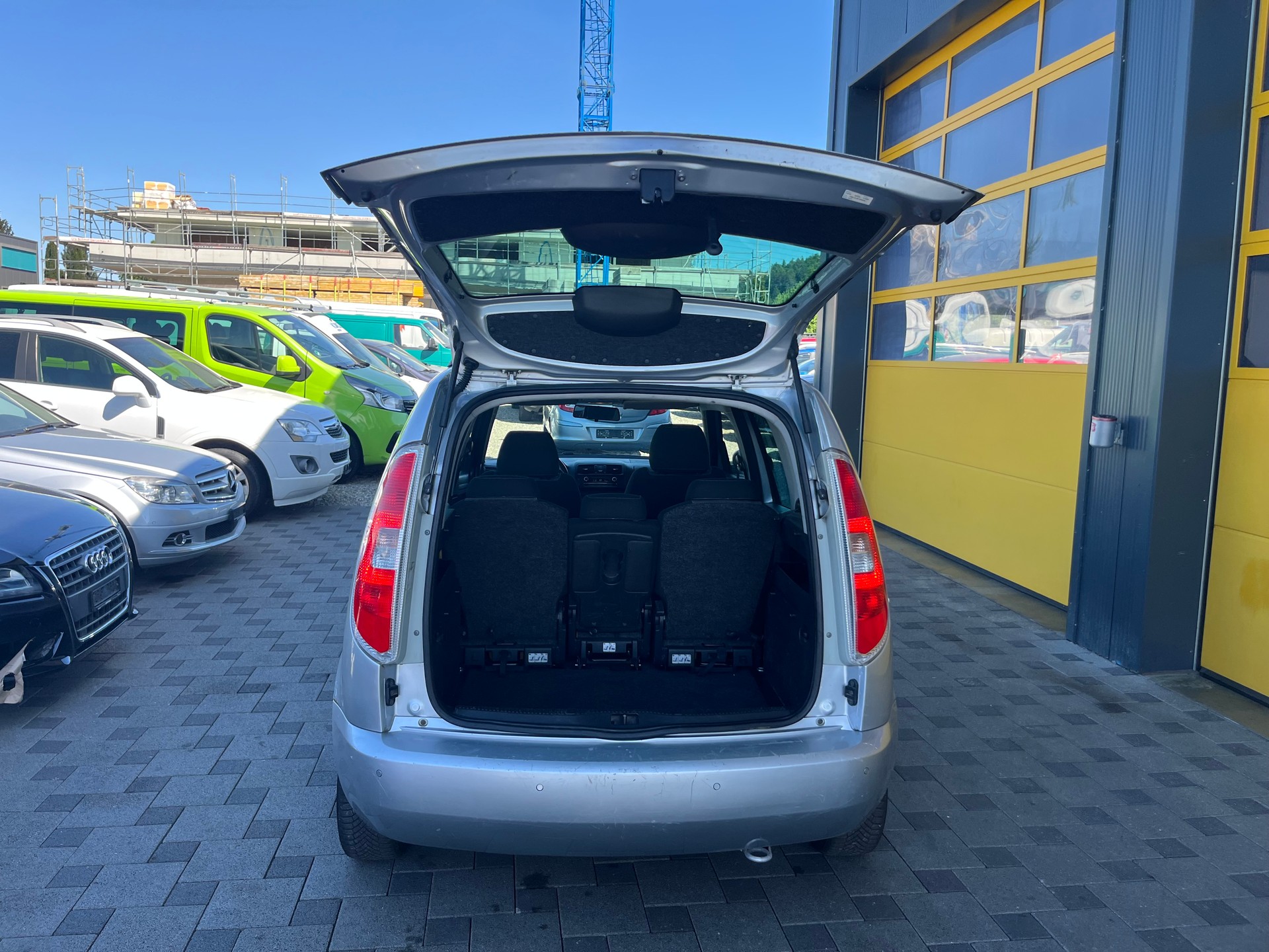 SKODA Roomster 1.6 TDI Elegance-image-7