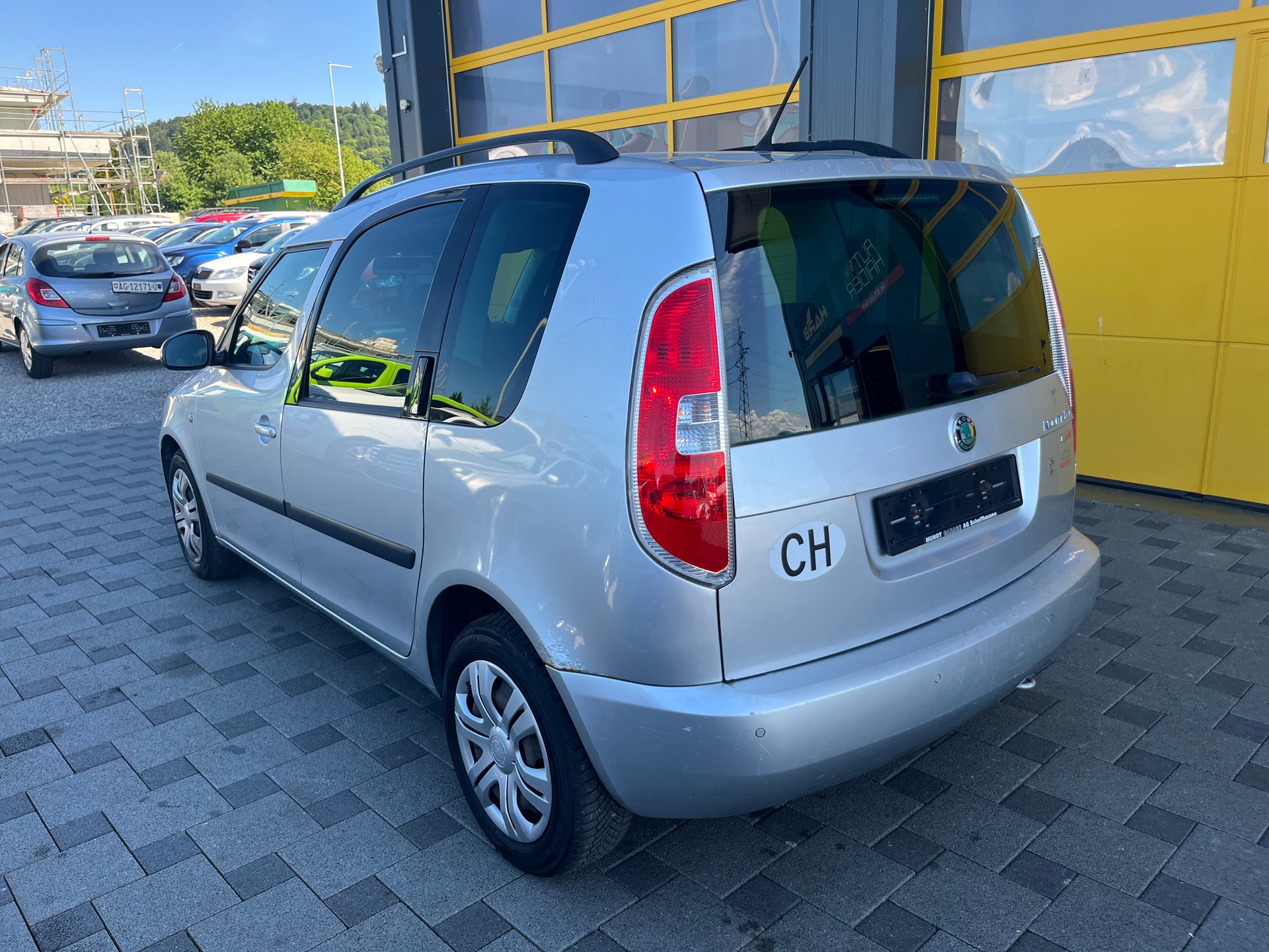 SKODA Roomster 1.6 TDI Elegance-image-6