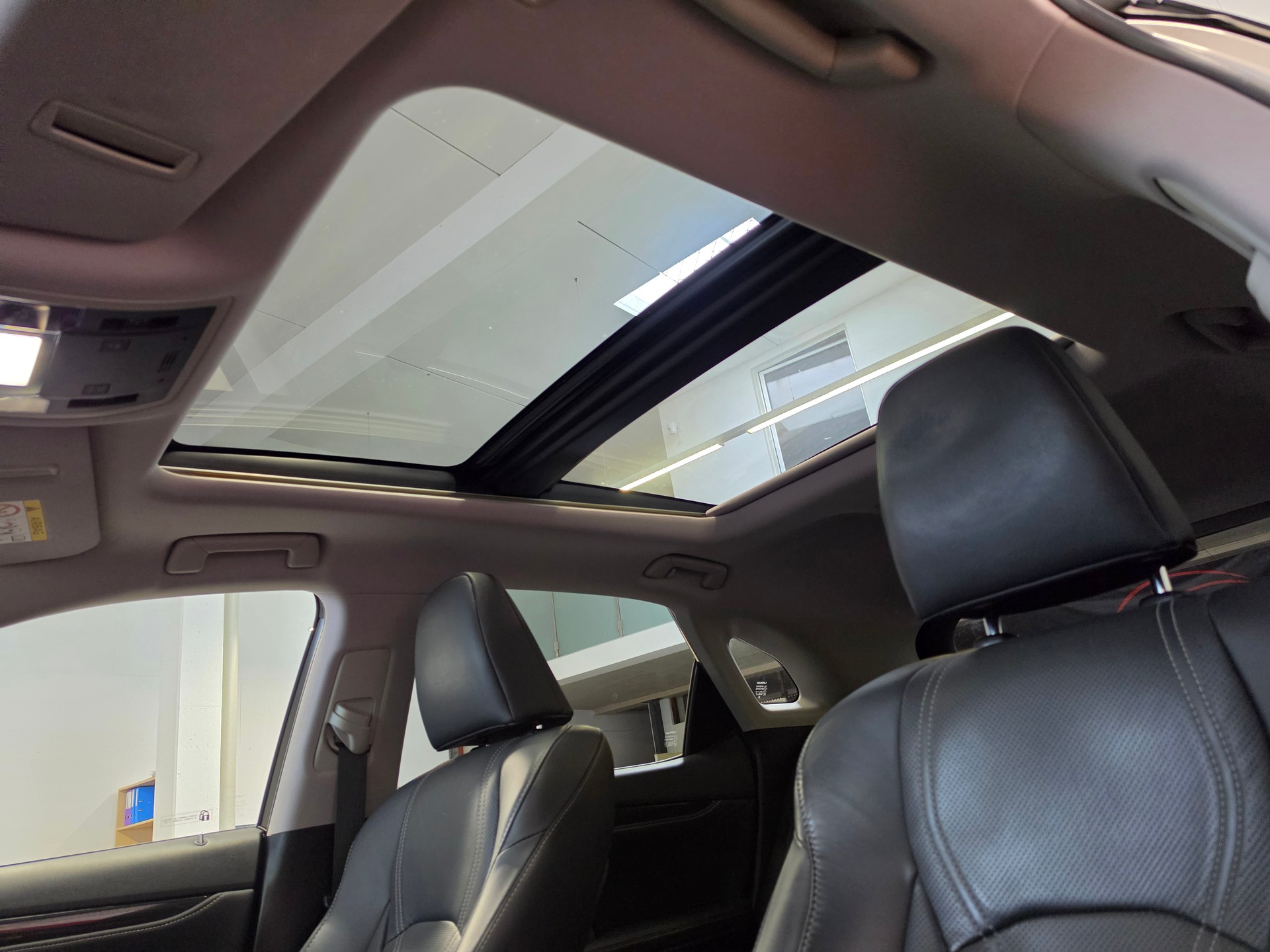 LEXUS RX 450h Diamond AWD CVT-image-14