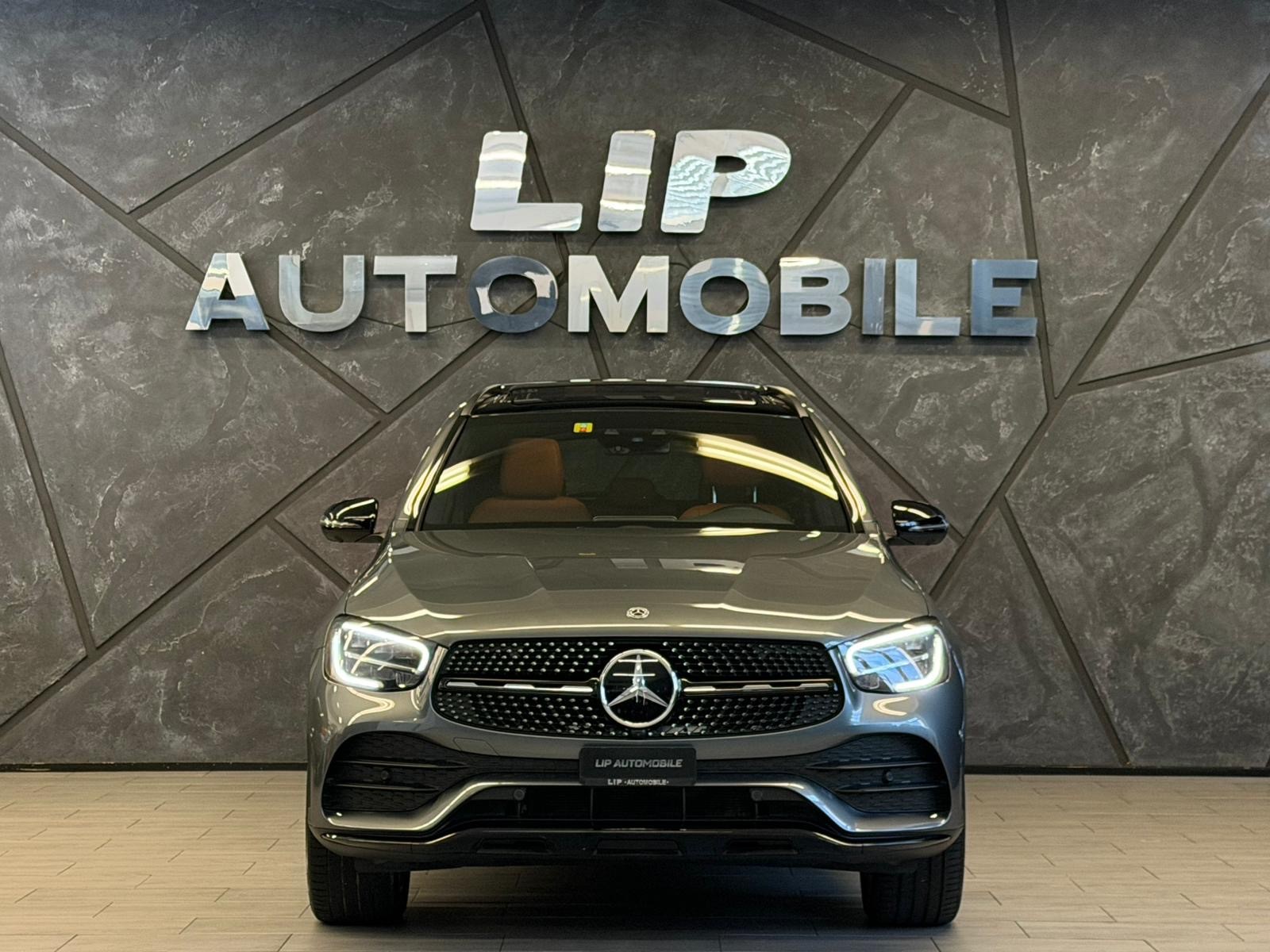 MERCEDES-BENZ GLC 300 e AMG Line 4Matic 9G-Tronic-showroom-element-1
