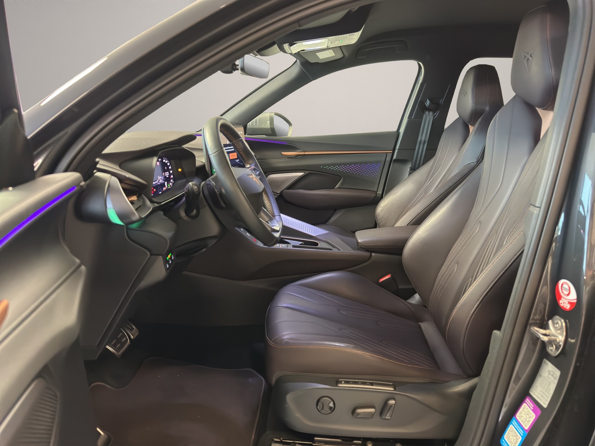 CUPRA Terramar 1.5 eTSI DSG-image-8