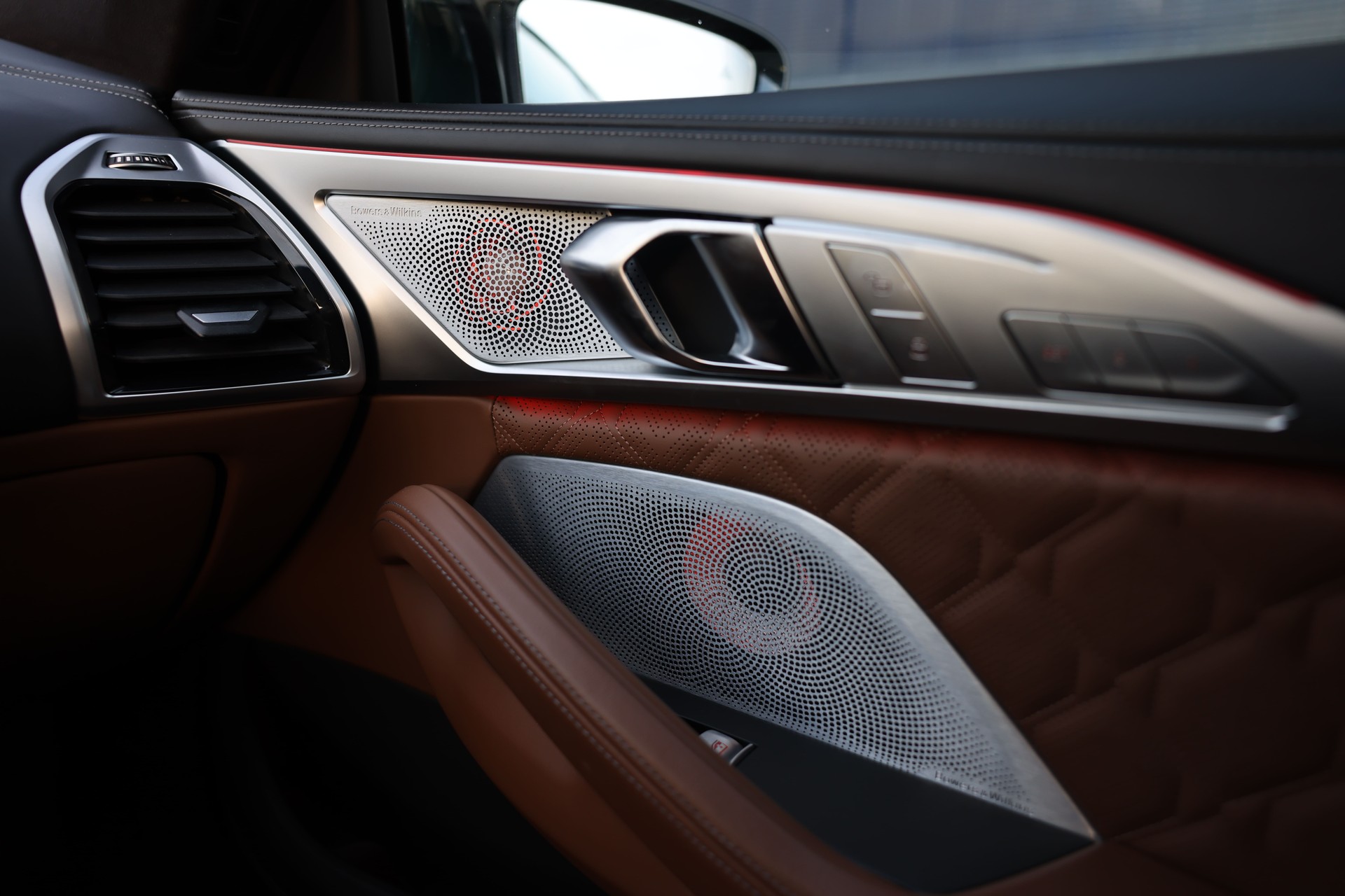BMW M8 xDrive M Competition Steptronic *First Edition* *CH-Fahrzeug* *Einzigartig*-image-14