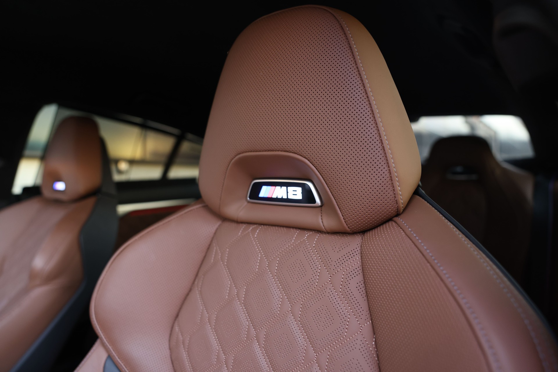 BMW M8 xDrive M Competition Steptronic *First Edition* *CH-Fahrzeug* *Einzigartig*-image-16