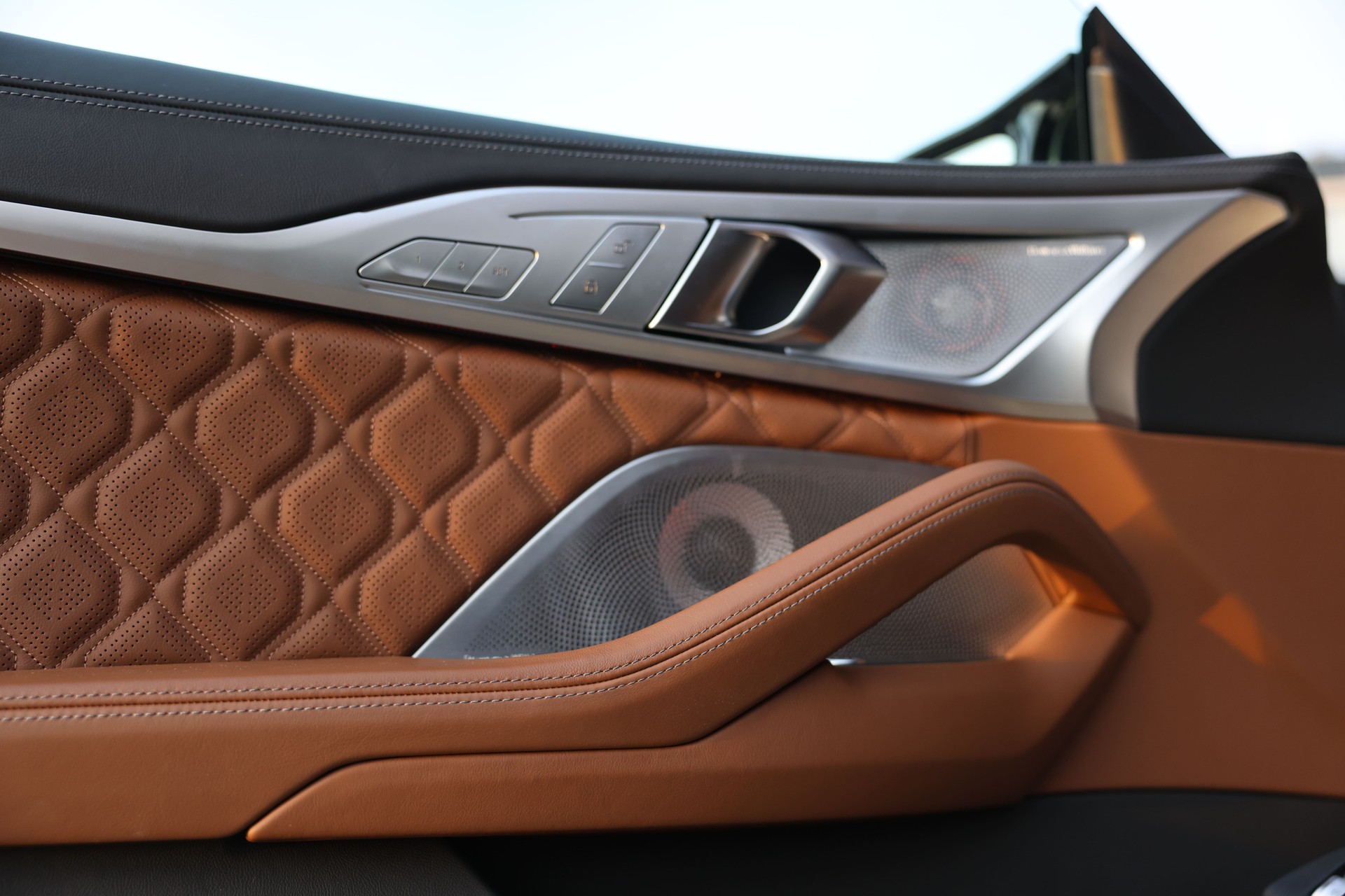 BMW M8 xDrive M Competition Steptronic *First Edition* *CH-Fahrzeug* *Einzigartig*-image-10