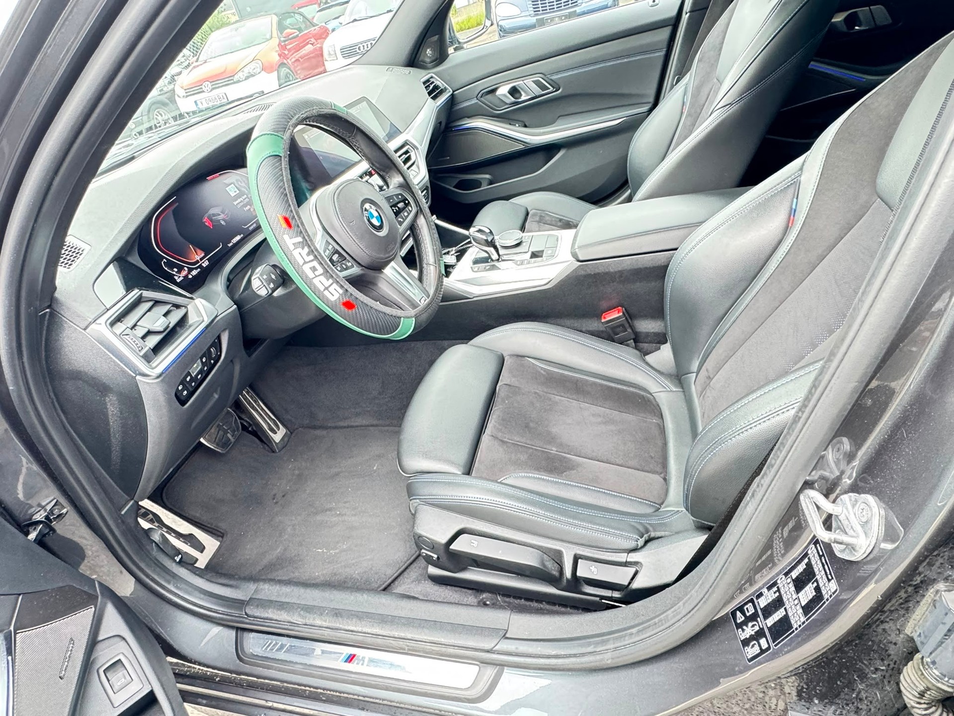 BMW 320d xDrive 48V Touring Pure M Sport Steptronic-image-9