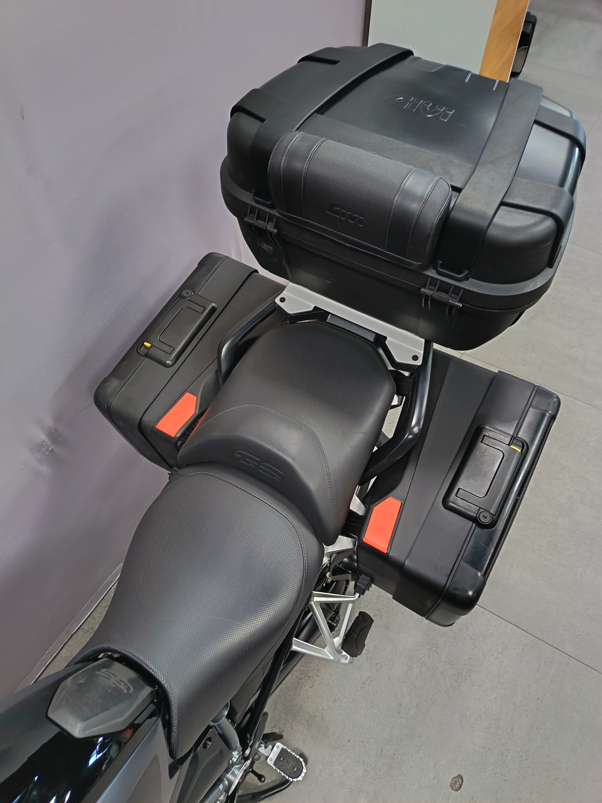 BMW R 1250 GS Triple Black-image-5