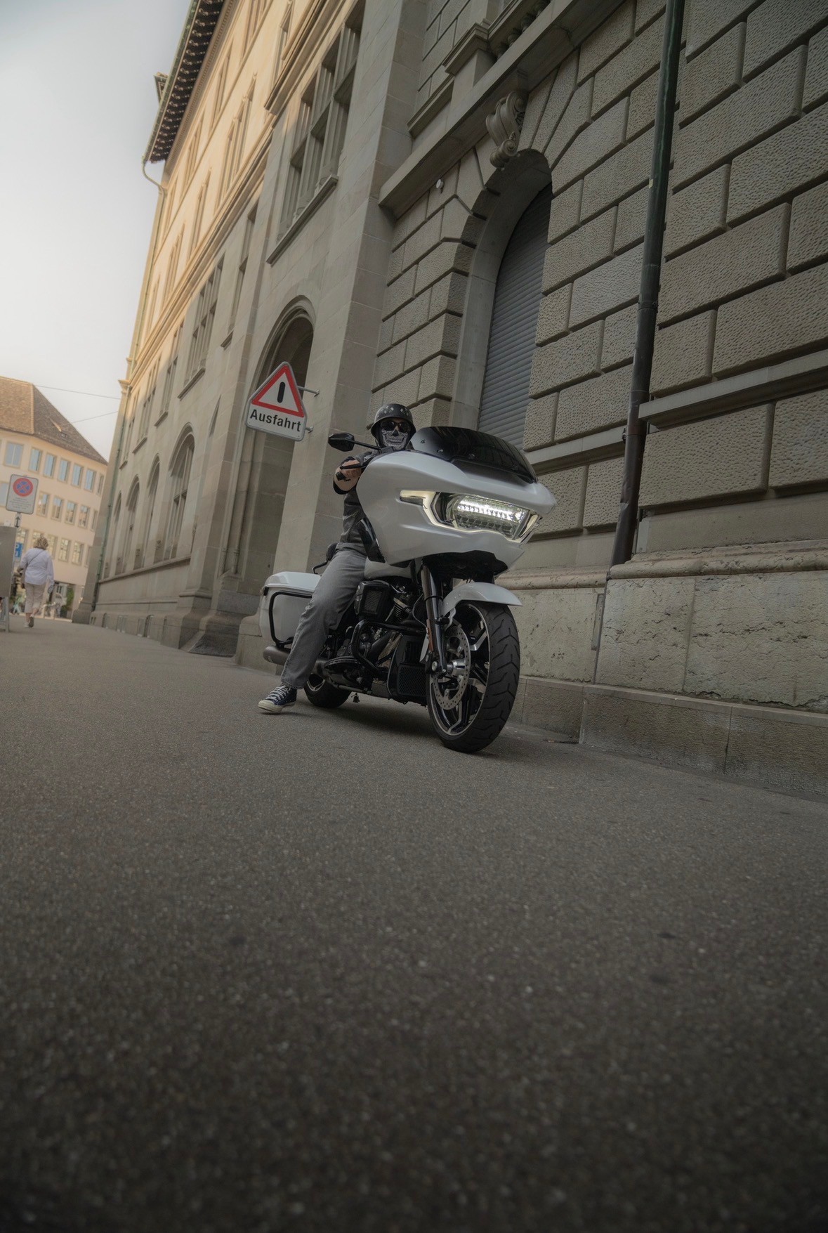 HARLEY-DAVIDSON FLTRX Road Glide Black Finish 117-image-0