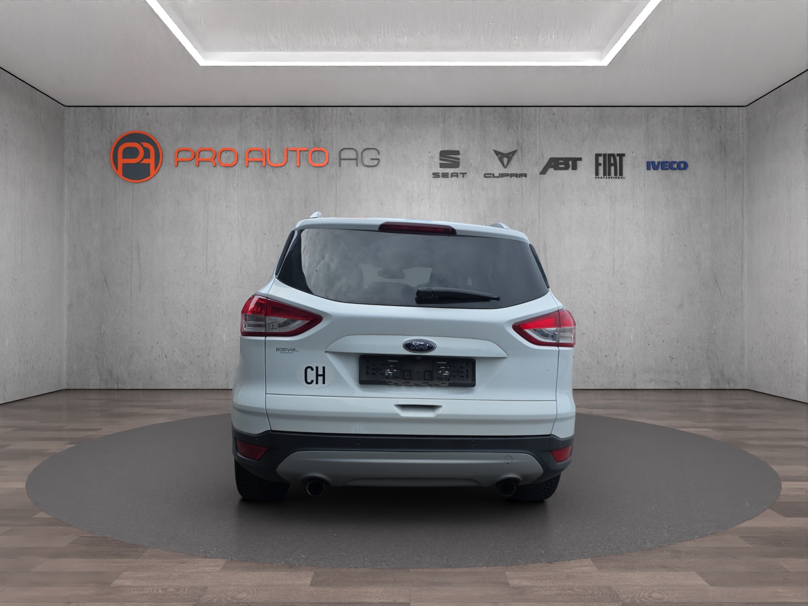 FORD Kuga 1.6 SCTi Titanium 4WD Automatic inkl. Anhängerkupplung-showroom-element-3