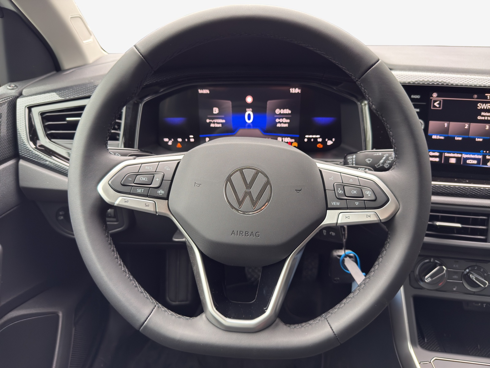 VW Polo 1.0 TSI Life DSG-image-9