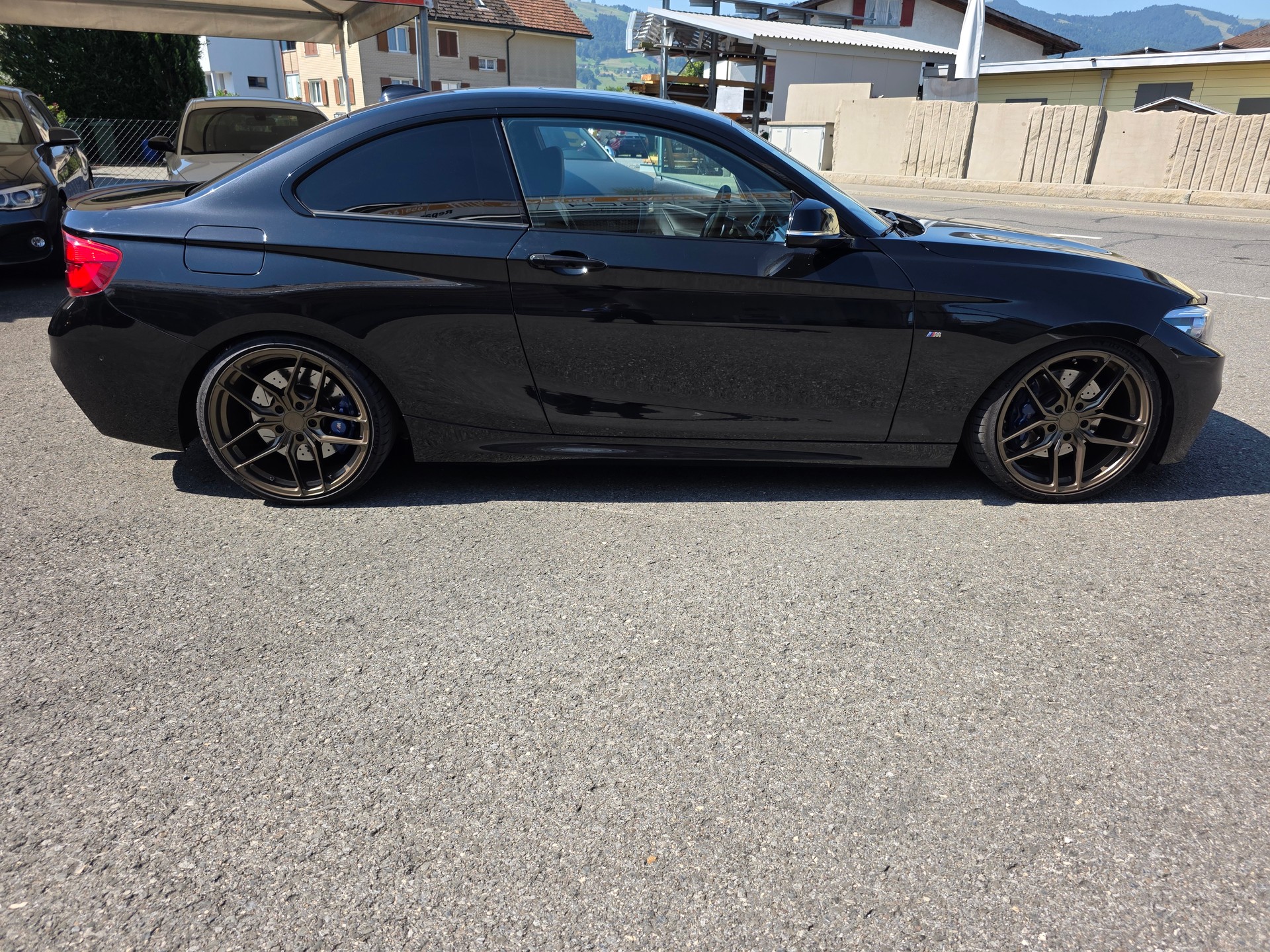 BMW M240i xDrive Steptronic-image-5