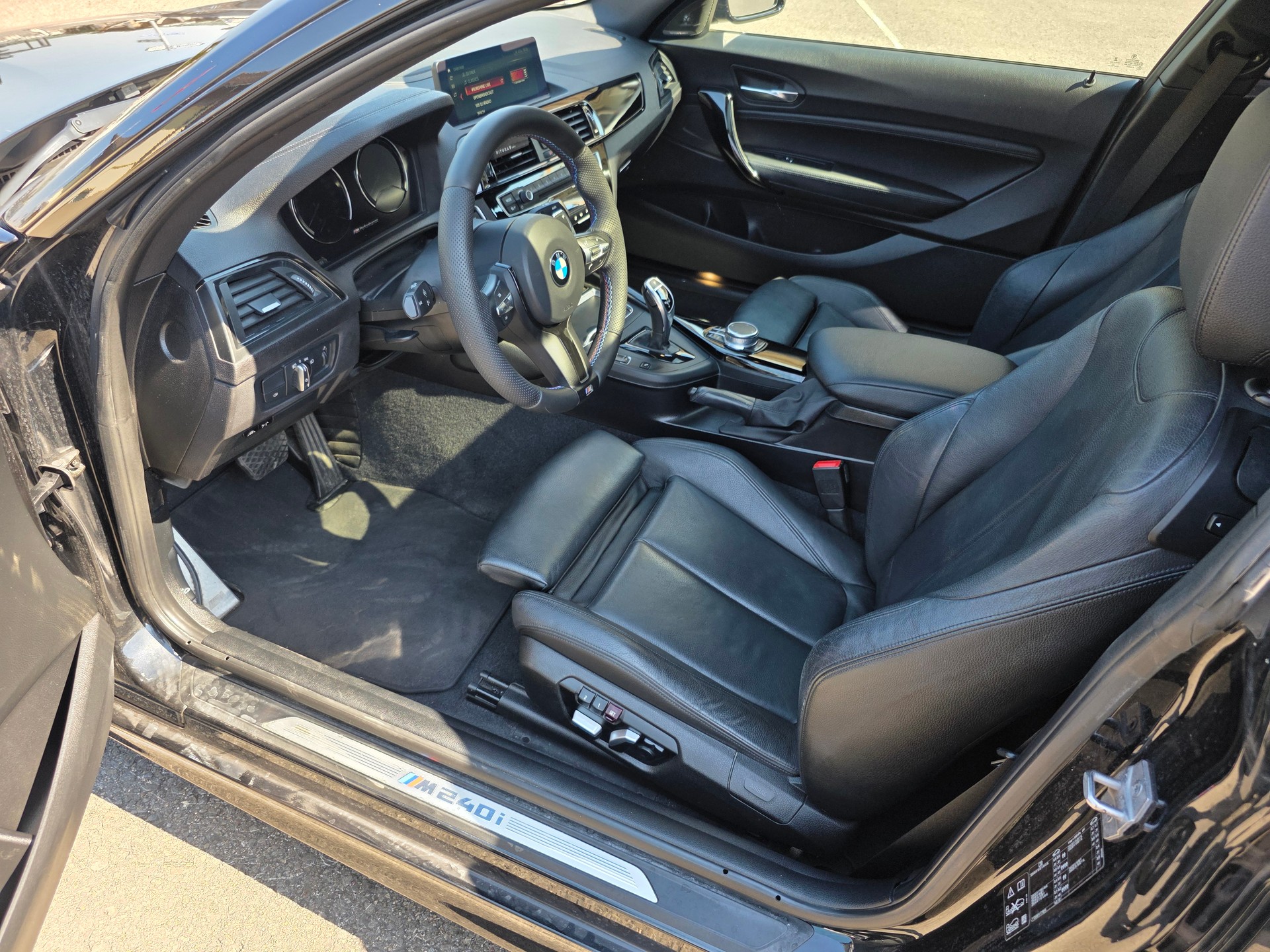 BMW M240i xDrive Steptronic-image-10