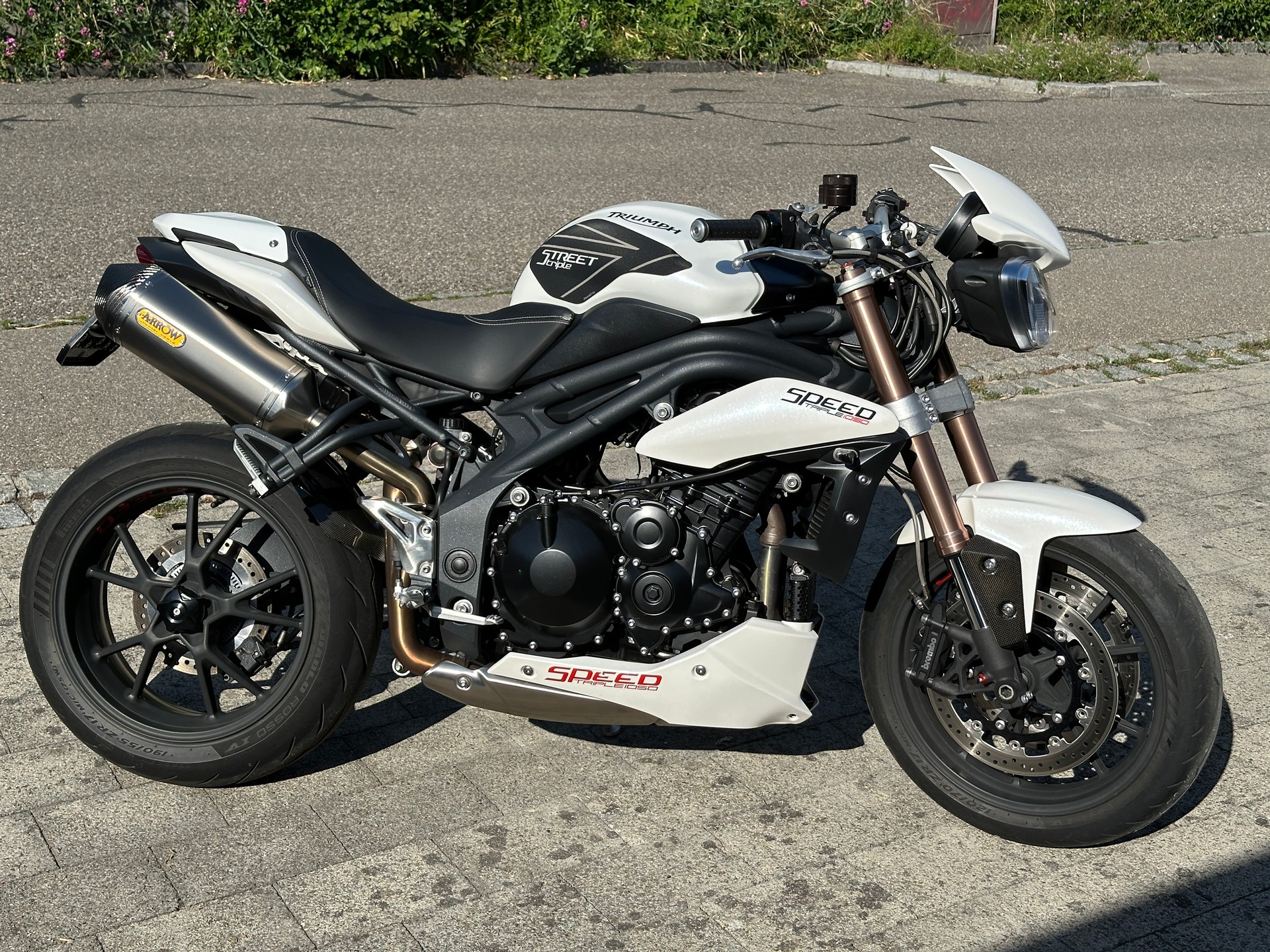 TRIUMPH Speed Triple 1050-image-0