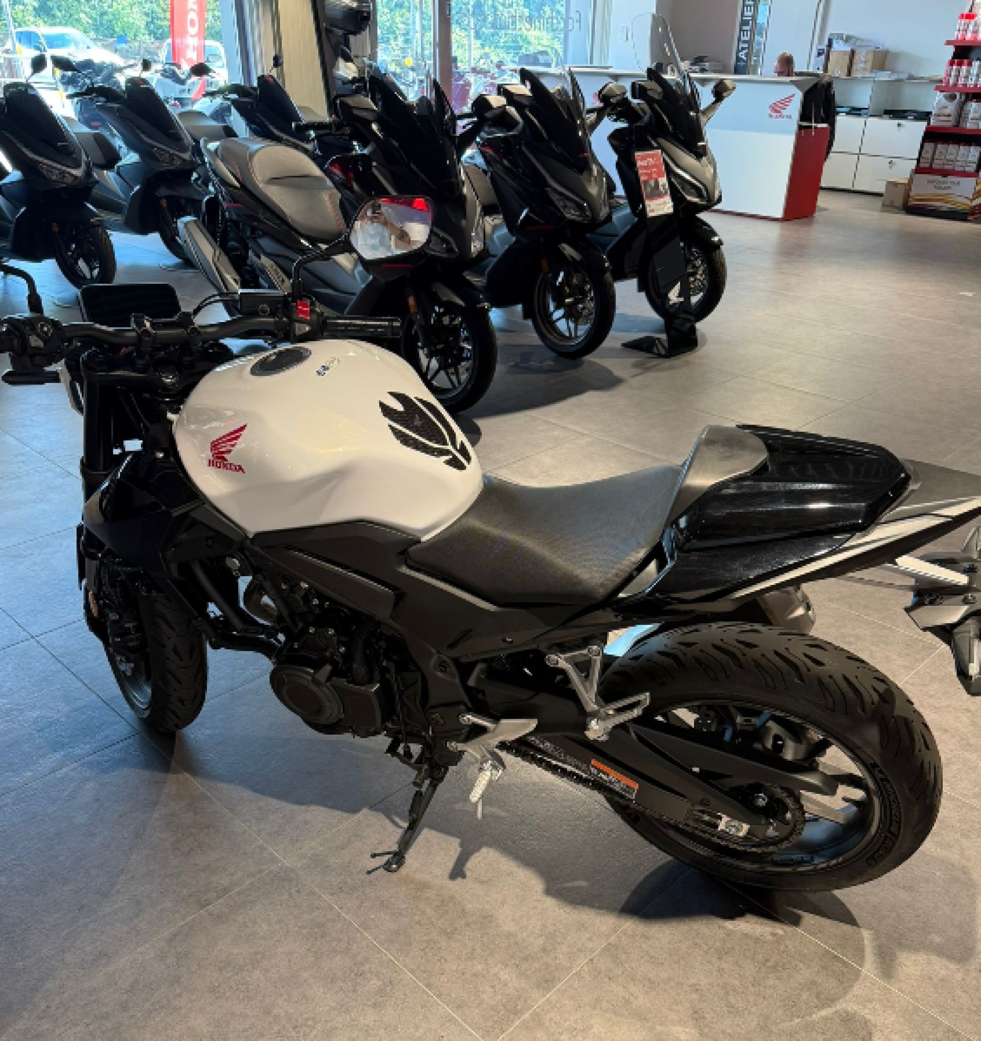 HONDA CB 500 Hornet-image-1