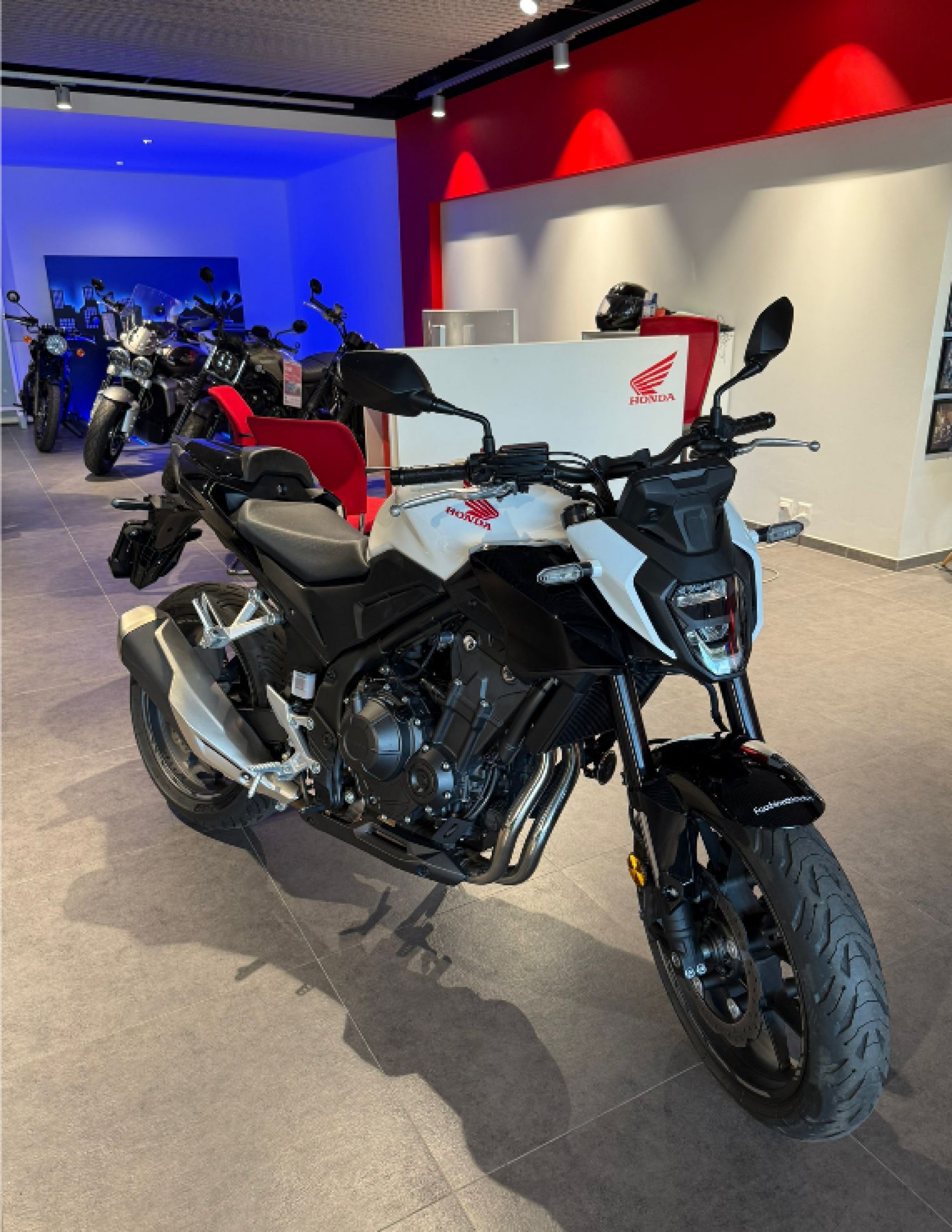 HONDA CB 500 Hornet-image-0