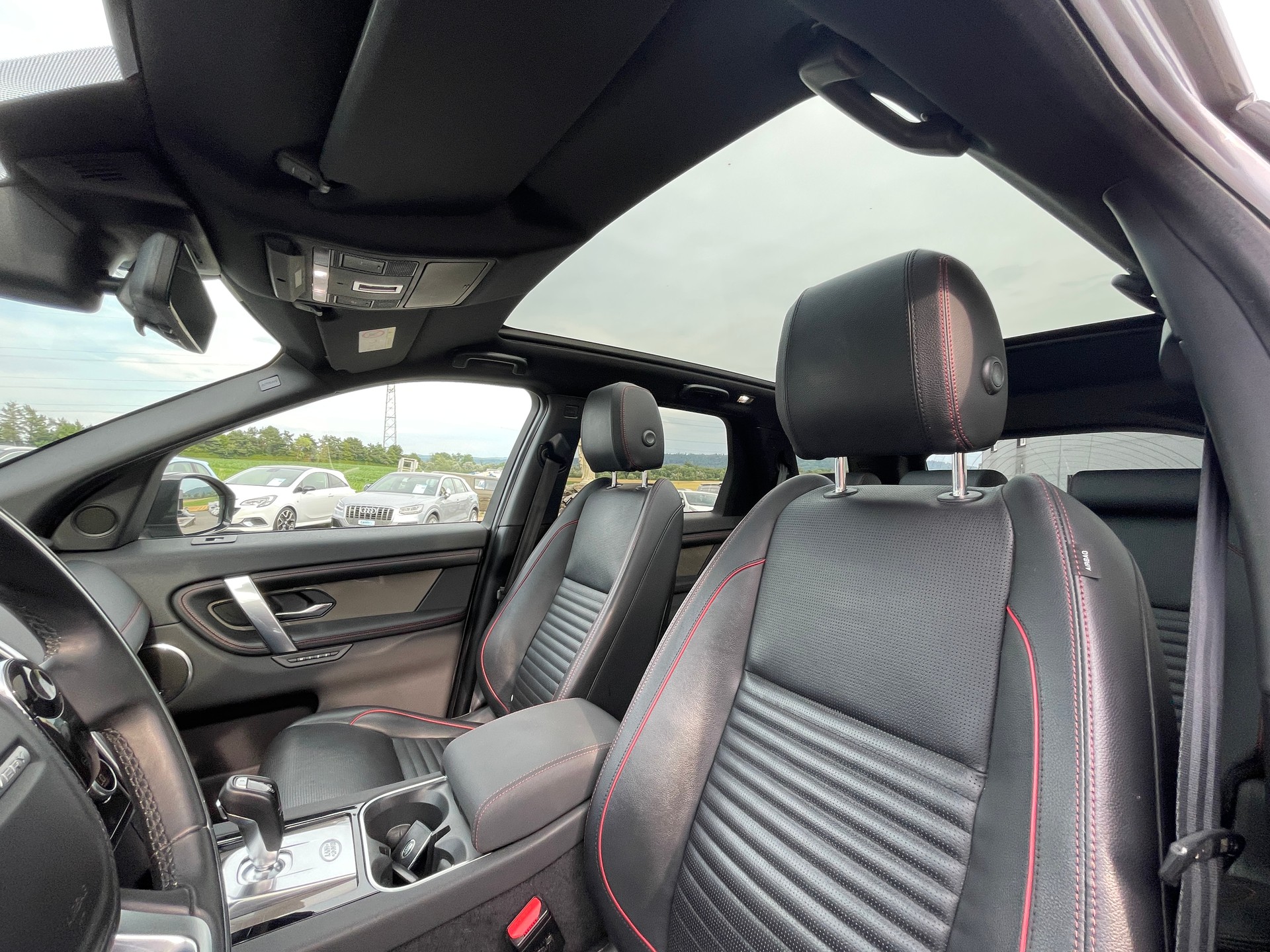 LAND ROVER Discovery Sport R Dyn P250 2.0 Si4 MHEV HSE AT9-image-12
